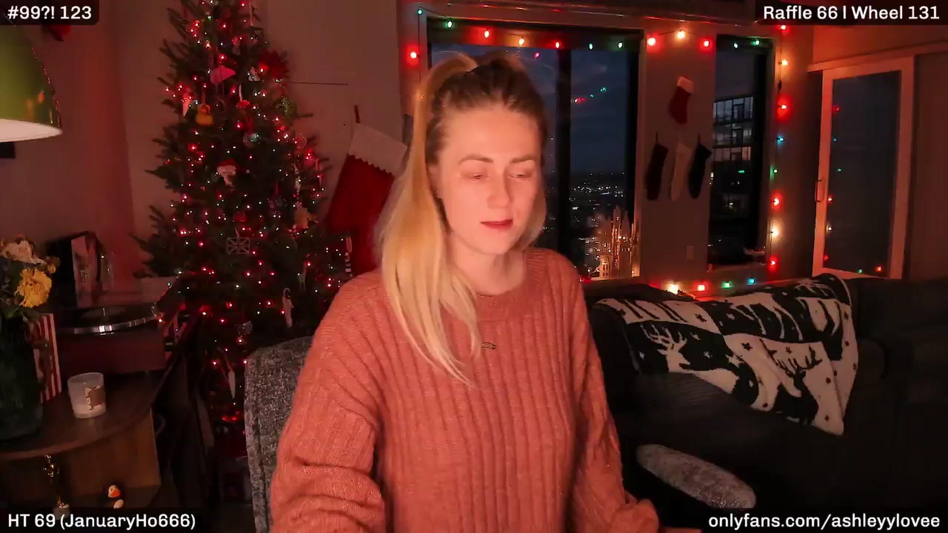 Gallery image thumbnail from AshleyyLovee's myfreecams stream on, 12/19/2025, 23:27 image 7 of 20