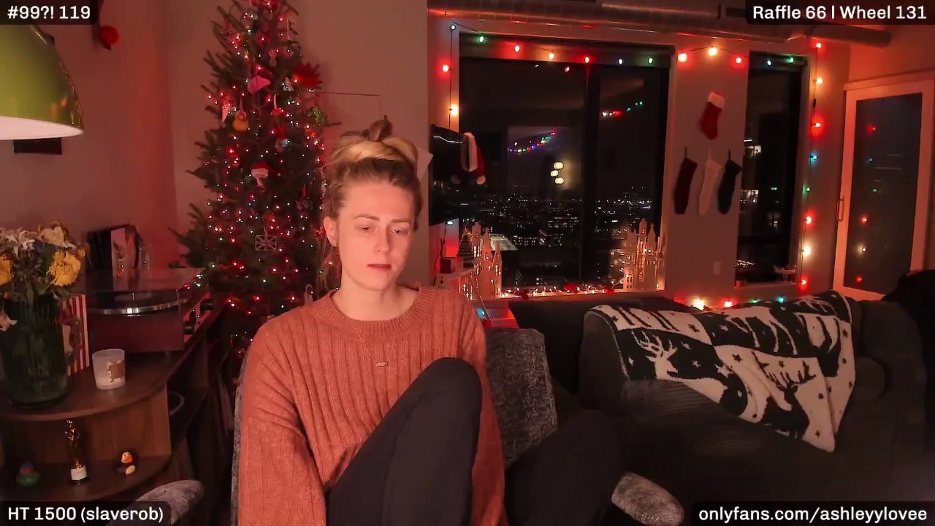 Gallery image thumbnail from AshleyyLovee's myfreecams stream on, 12/20/2025, 03:04 image 1 of 20