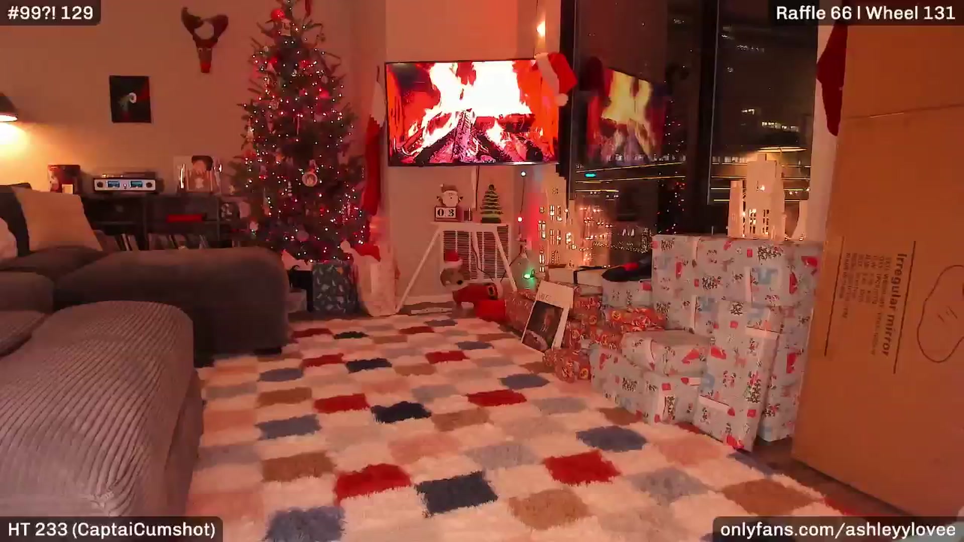 Gallery image thumbnail from AshleyyLovee's myfreecams stream on, 12/24/2025, 24:49 image 11 of 20