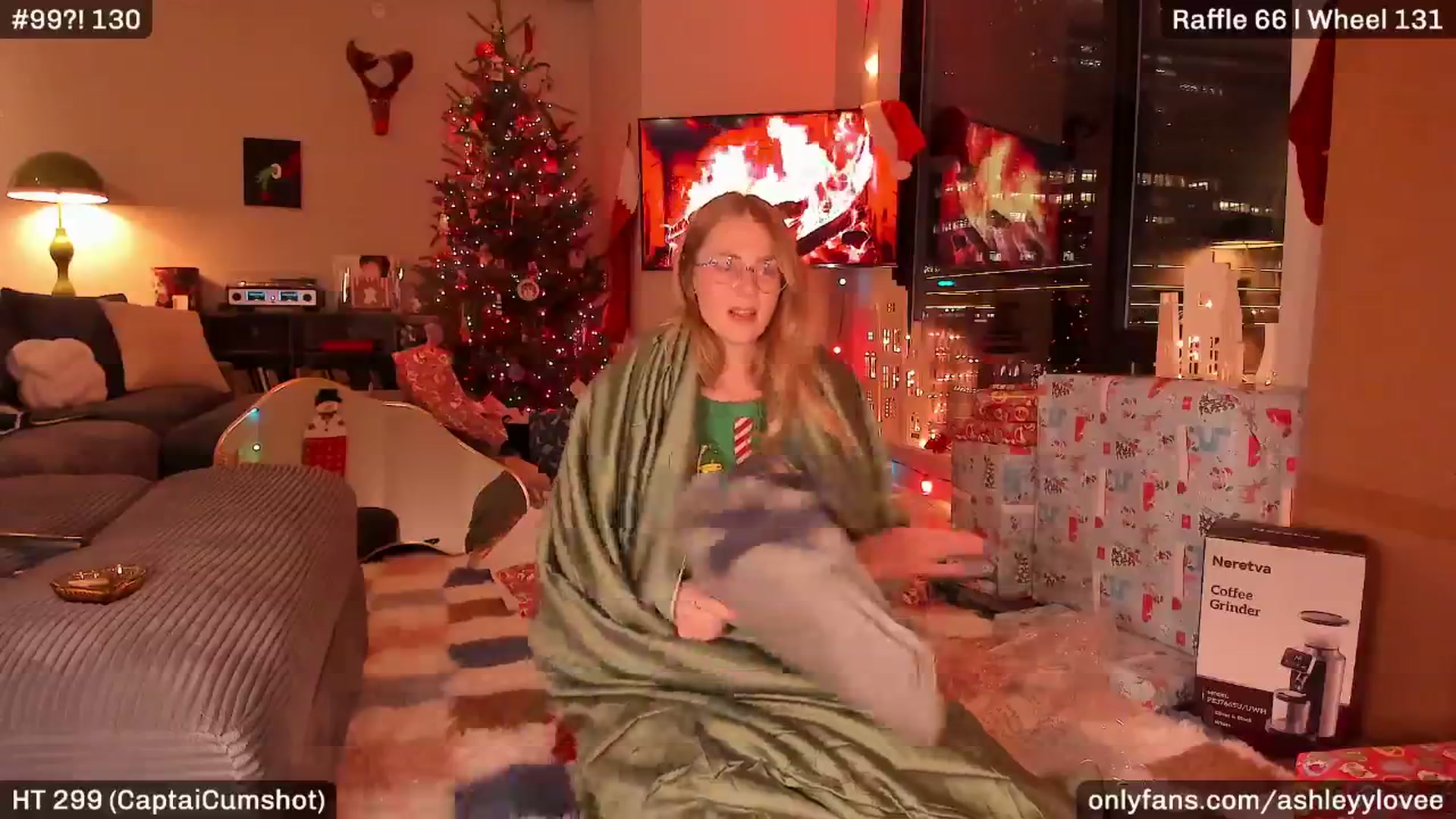 Gallery image thumbnail from AshleyyLovee's myfreecams stream on, 12/24/2025, 03:09 image 9 of 20