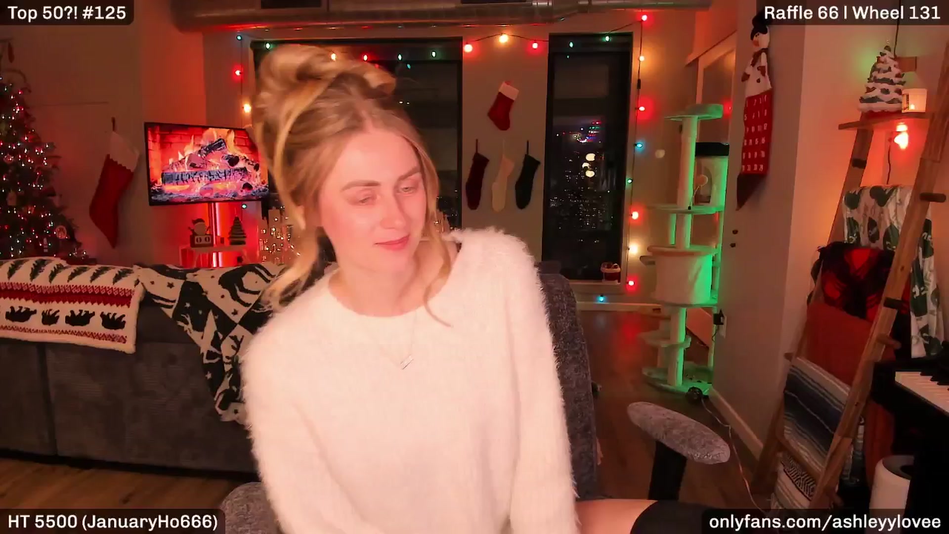 Gallery image thumbnail from AshleyyLovee's myfreecams stream on, 01/03/2026, 24:40 image 15 of 20