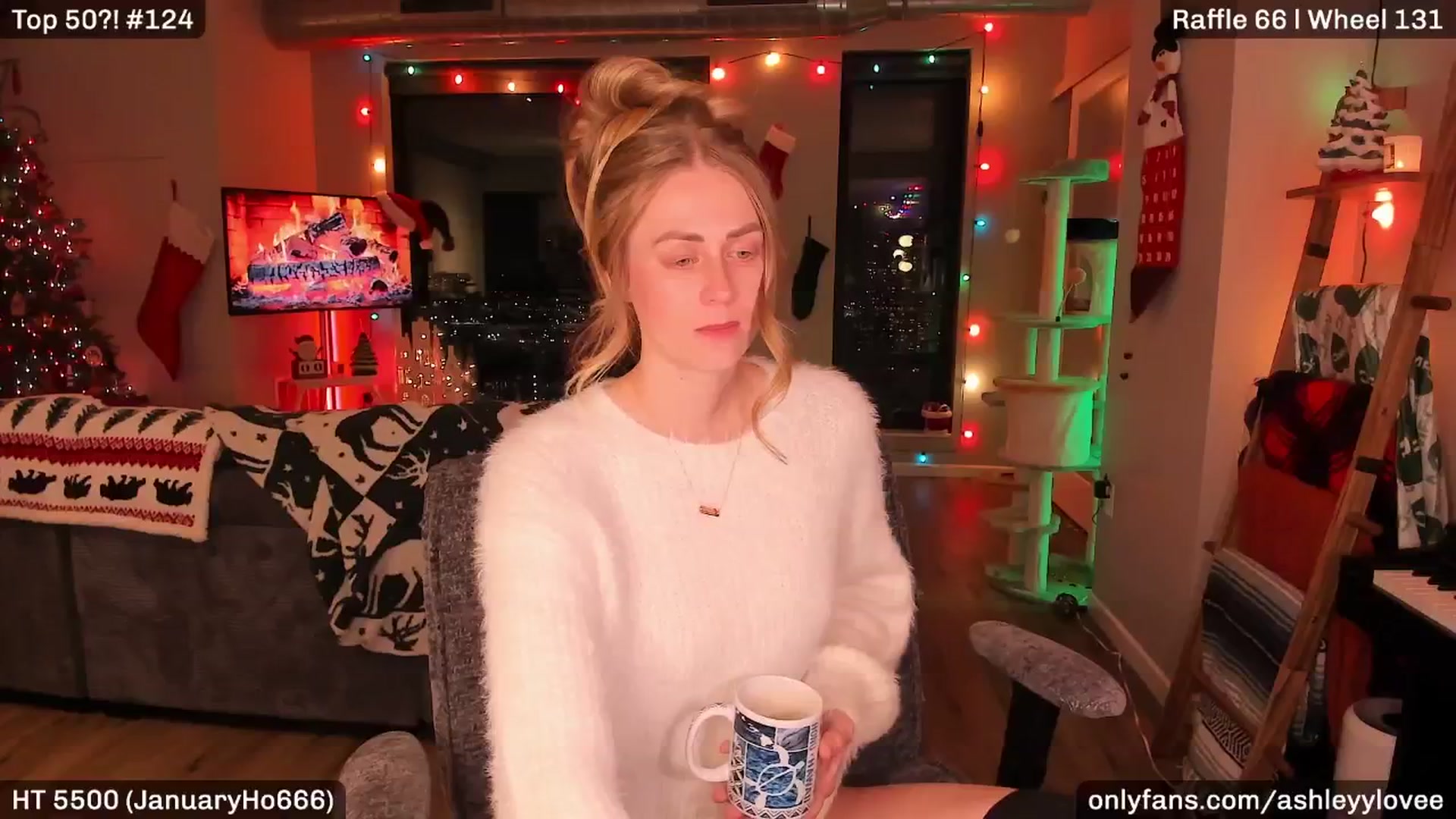 Gallery image thumbnail from AshleyyLovee's myfreecams stream on, 01/03/2026, 24:40 image 14 of 20