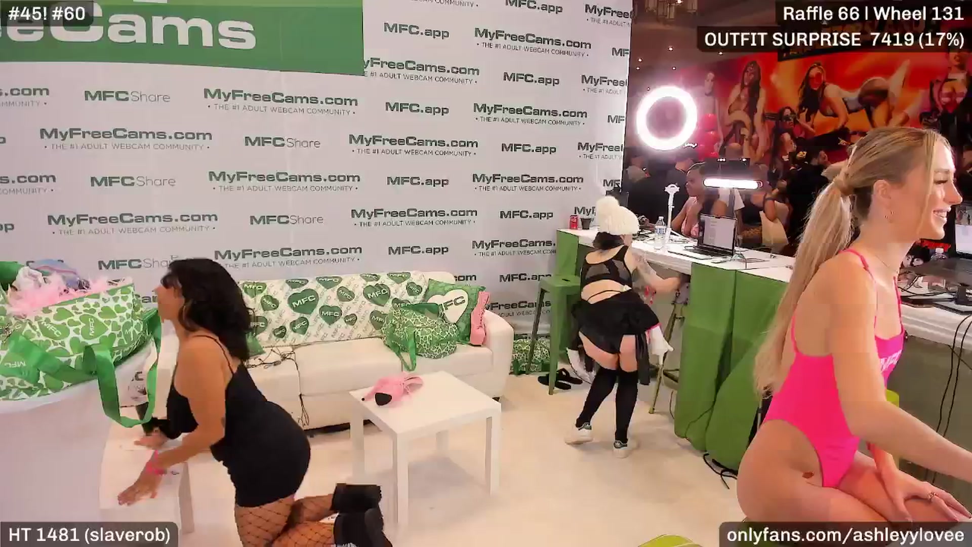 Gallery image thumbnail from AshleyyLovee's myfreecams stream on, 01/23/2026, 24:04 image 17 of 20