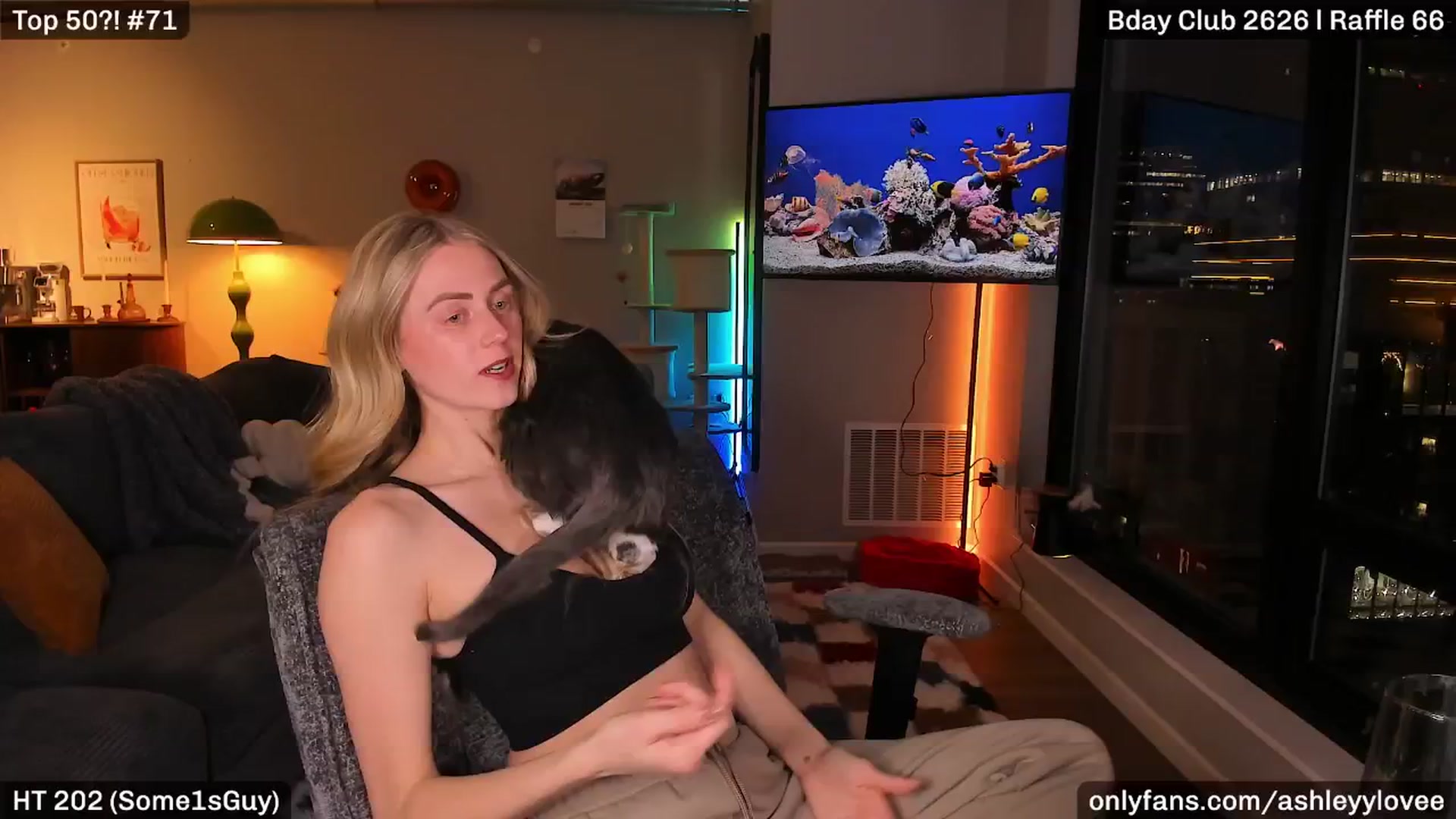Gallery image thumbnail from AshleyyLovee's myfreecams stream on, 01/31/2026, 02:06 image 6 of 20
