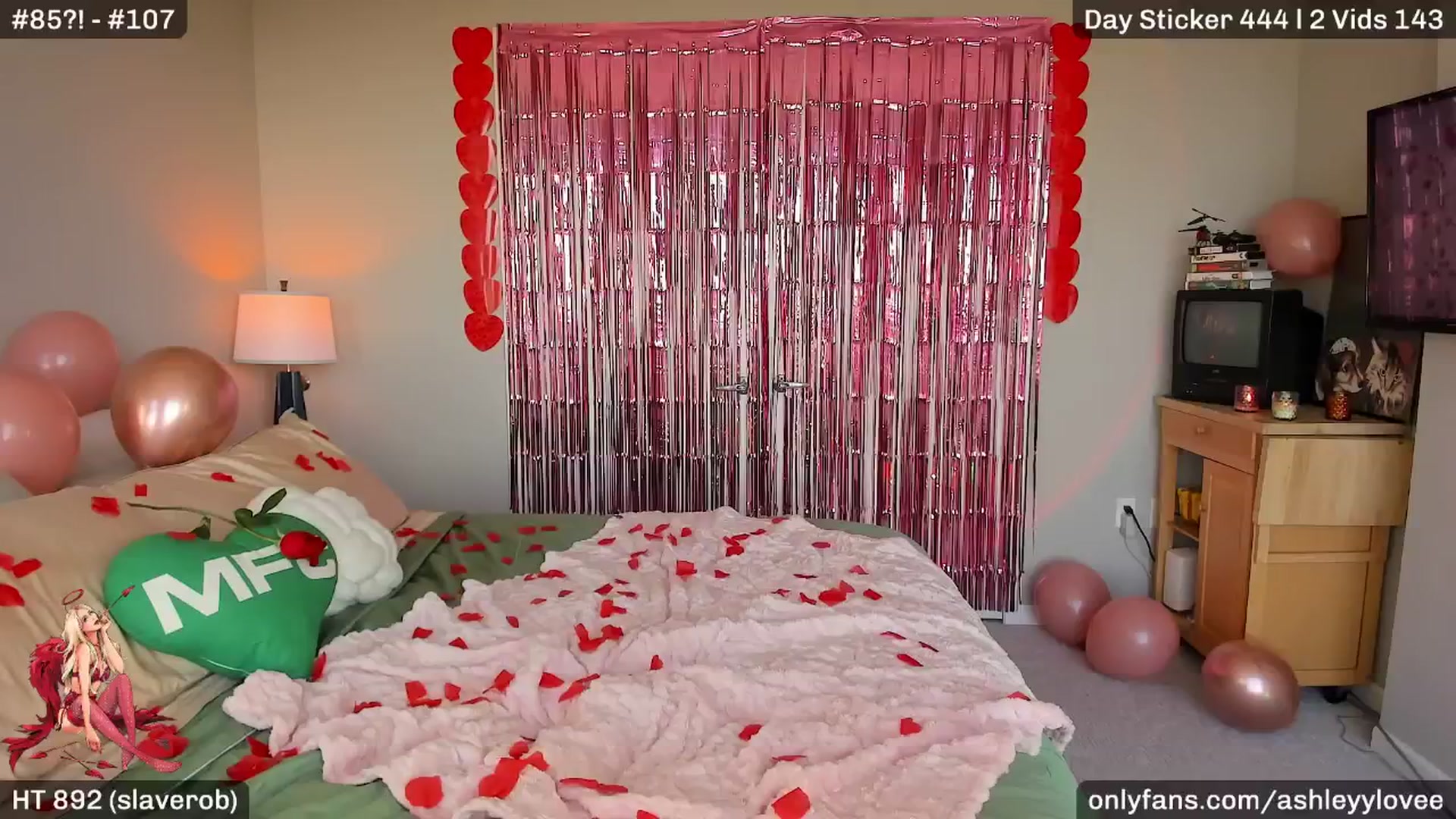 Gallery image thumbnail from AshleyyLovee's myfreecams stream on, 02/14/2026, 23:52 image 5 of 20