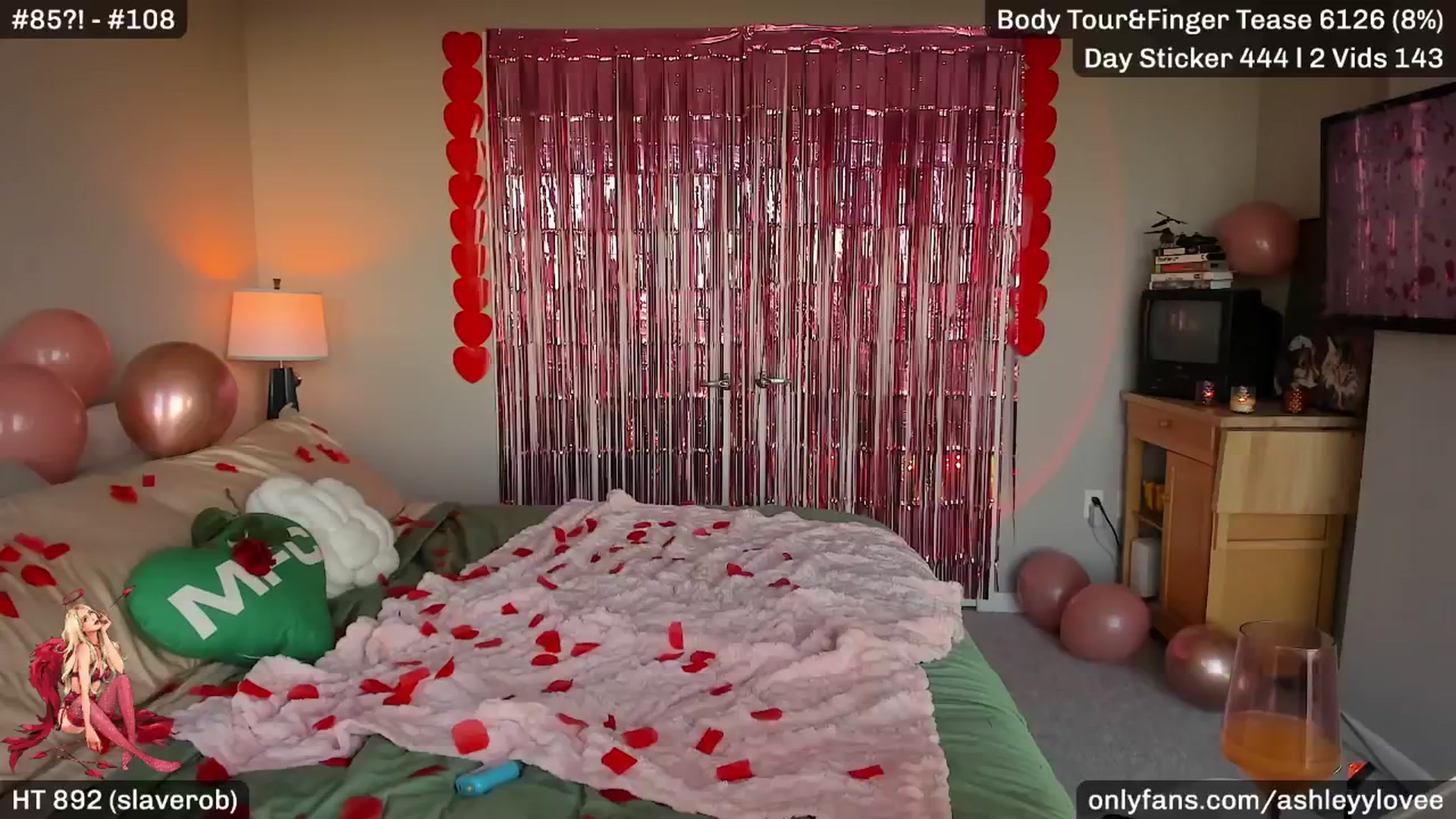 Gallery image thumbnail from AshleyyLovee's myfreecams stream on, 02/14/2026, 23:52 image 12 of 20
