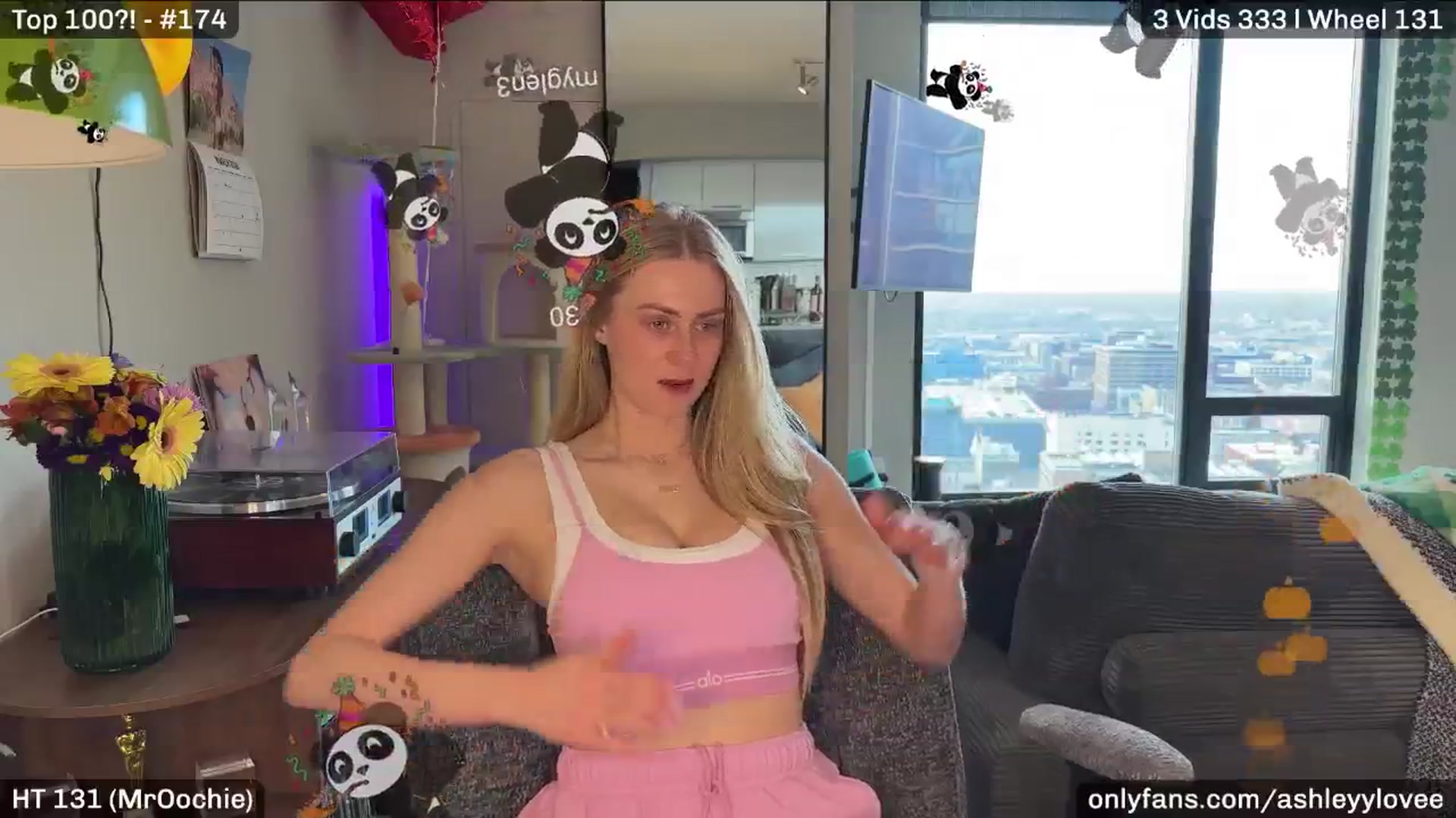 Gallery image thumbnail from AshleyyLovee's myfreecams stream on, 03/25/2026, 01:36 image 4 of 20