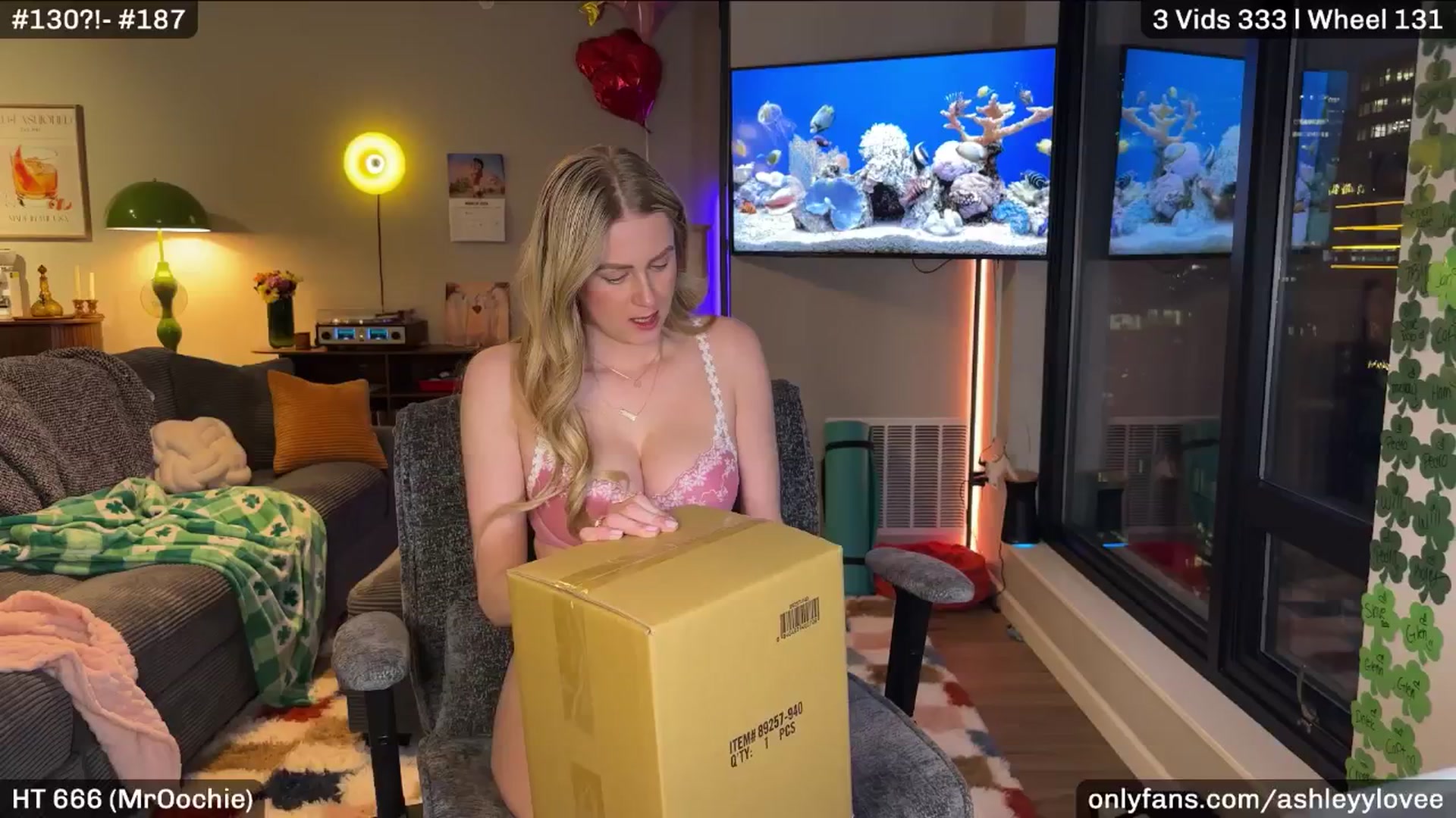 Gallery image thumbnail from AshleyyLovee's myfreecams stream on, 03/28/2026, 01:53 image 12 of 20
