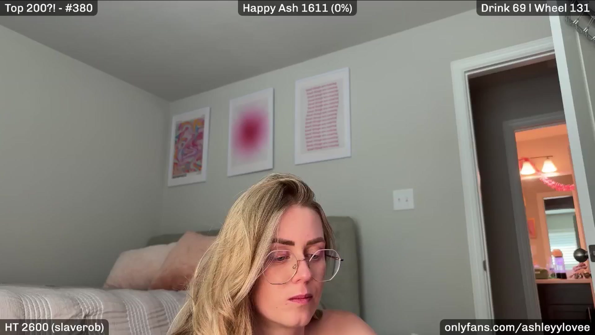 Gallery image thumbnail from AshleyyLovee's myfreecams stream on, 04/06/2026, 21:52 image 16 of 20