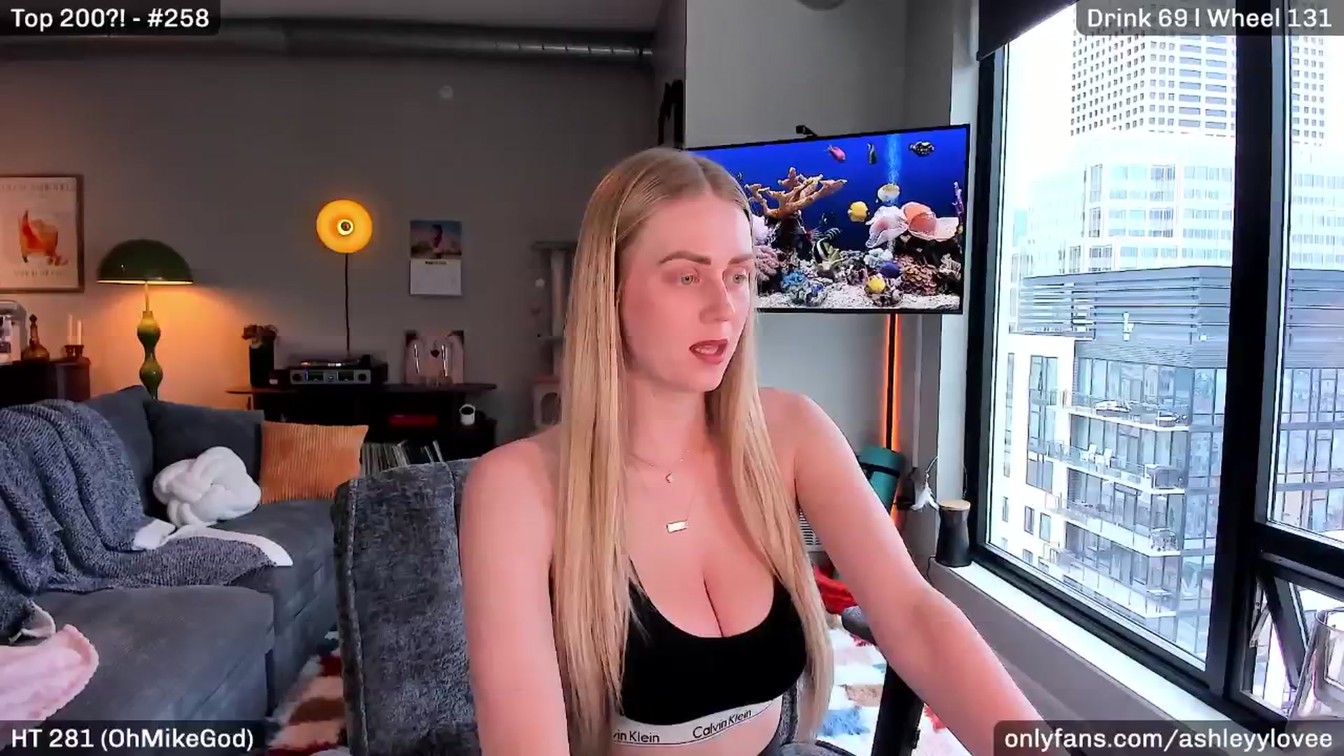 Gallery image thumbnail from AshleyyLovee's myfreecams stream on, 04/23/2026, 23:28 image 10 of 20