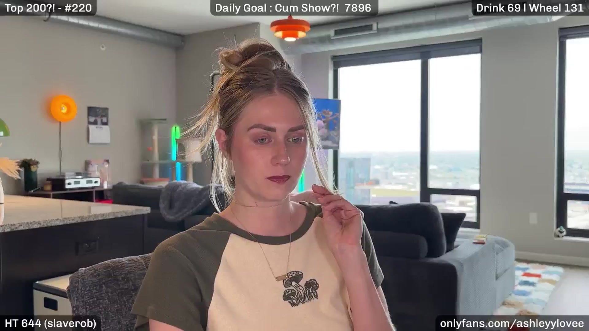Gallery image thumbnail from AshleyyLovee's myfreecams stream on, 04/25/2026, 20:51 image 17 of 20