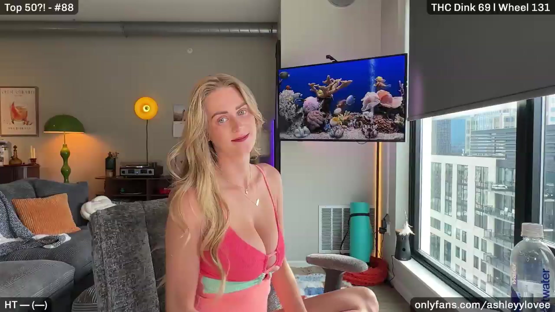 Gallery image thumbnail from AshleyyLovee's myfreecams stream on, 05/29/2026, 23:18 image 1 of 20