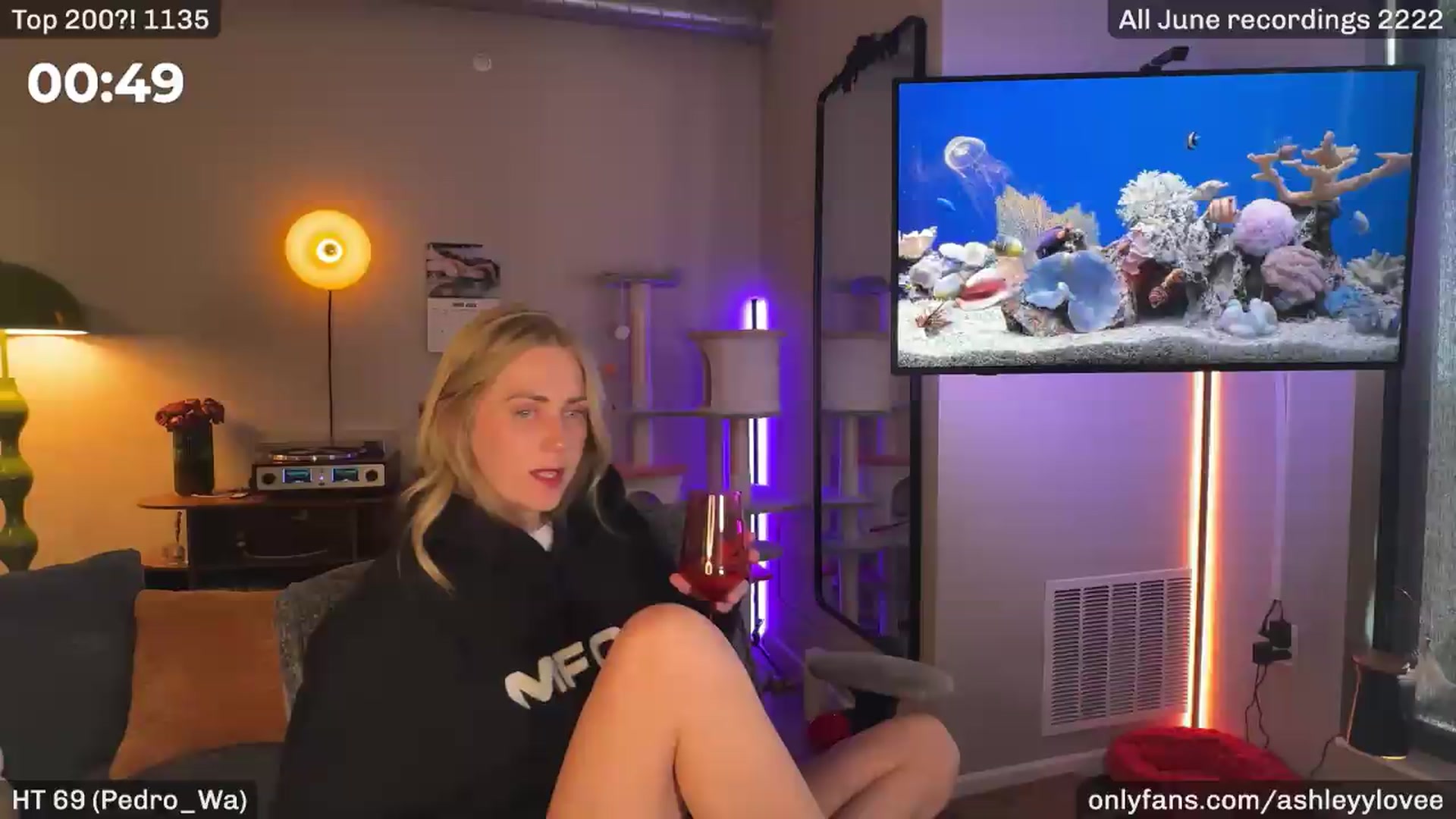 Gallery image thumbnail from AshleyyLovee's myfreecams stream on, 07/06/2026, 23:52 image 16 of 20
