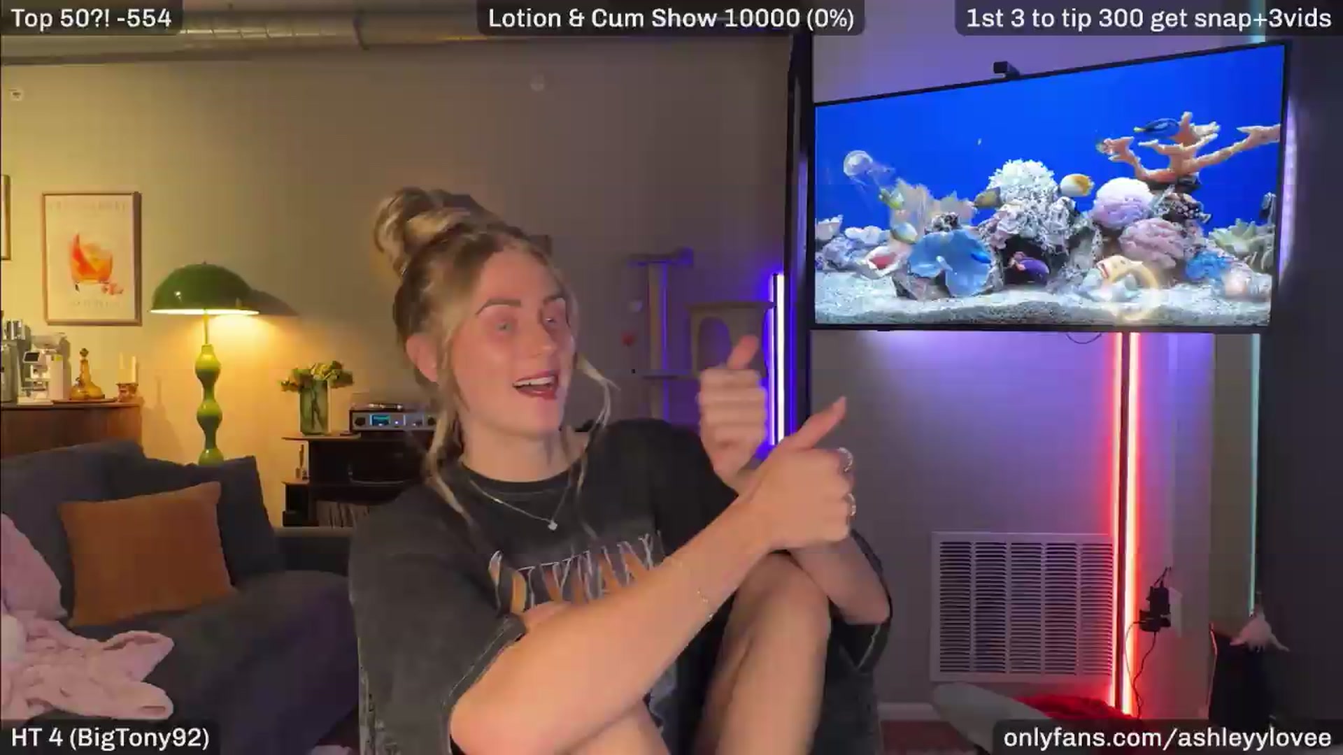 Gallery image thumbnail from AshleyyLovee's myfreecams stream on, 08/03/2026, 23:35 image 11 of 20