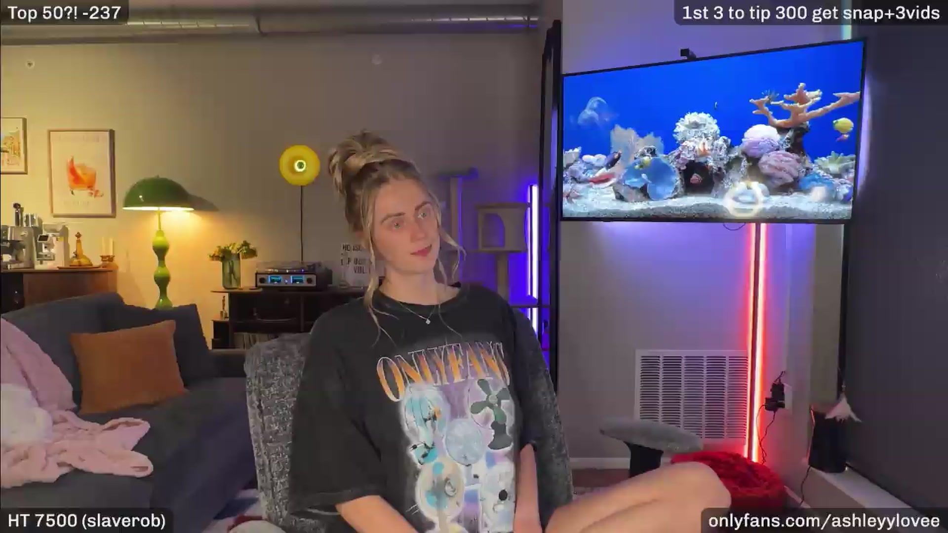 Gallery image thumbnail from AshleyyLovee's myfreecams stream on, 08/04/2026, 24:39 image 17 of 20