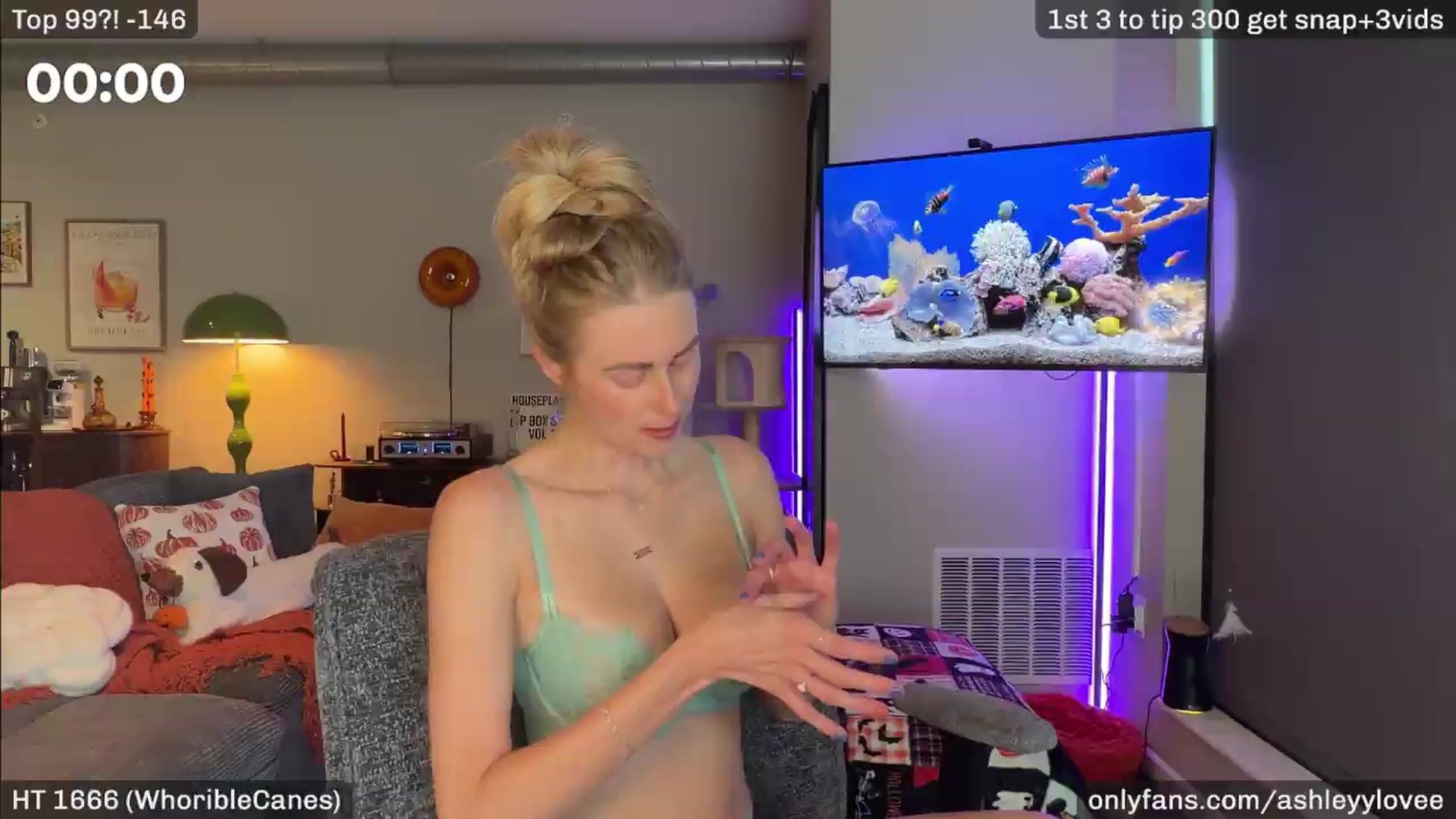 Gallery image thumbnail from AshleyyLovee's myfreecams stream on, 08/11/2026, 23:05 image 14 of 20
