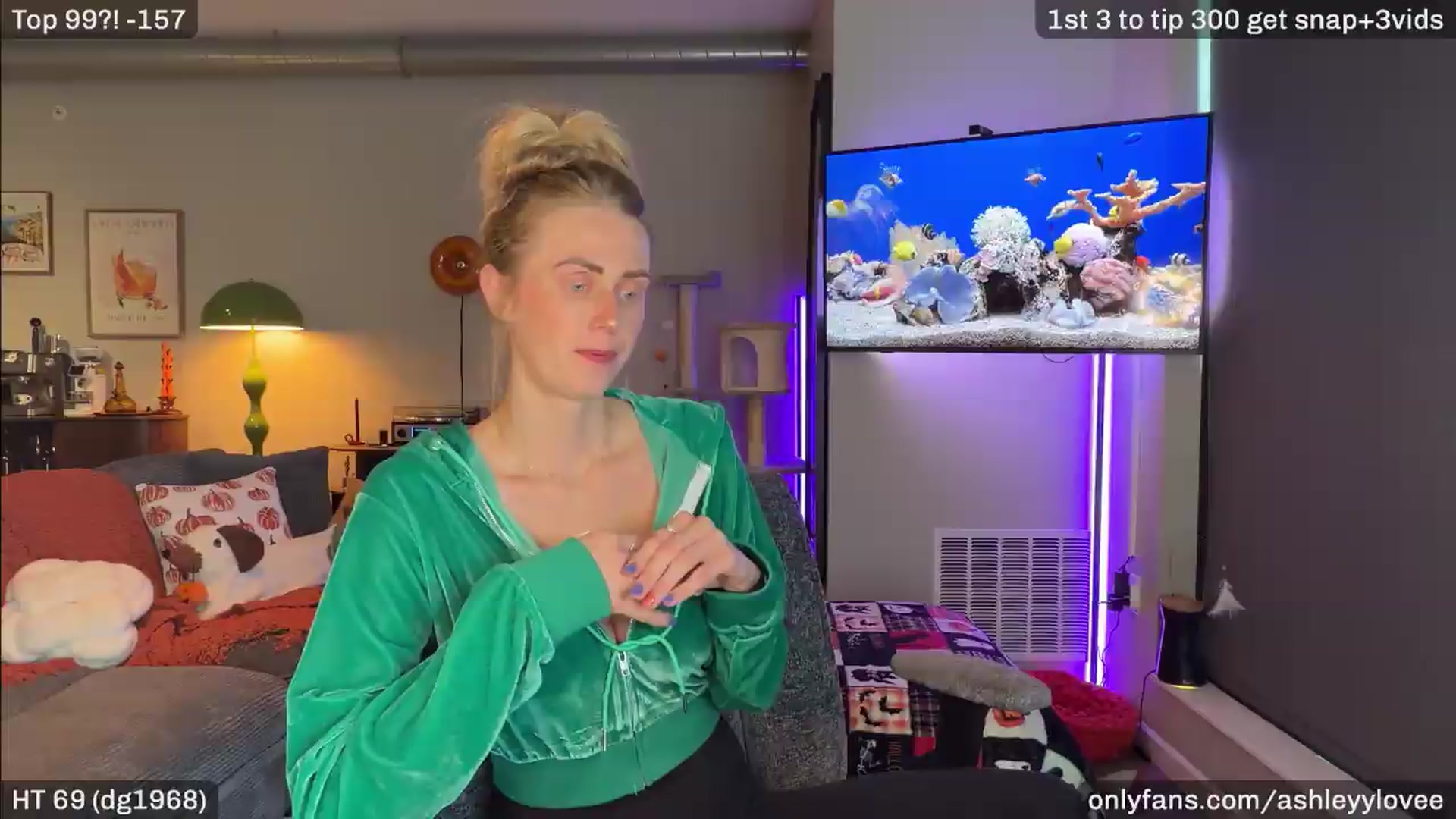 Gallery image thumbnail from AshleyyLovee's myfreecams stream on, 08/11/2026, 23:05 image 5 of 20