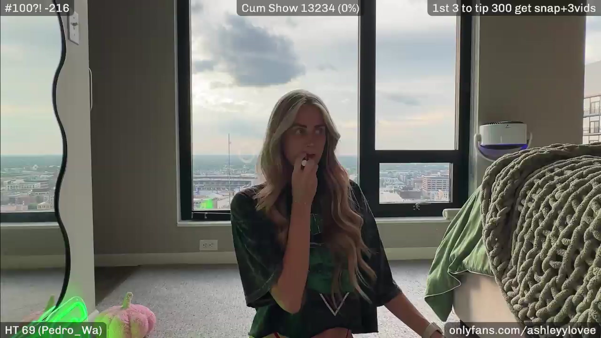 Gallery image thumbnail from AshleyyLovee's myfreecams stream on, 08/22/2026, 01:10 image 4 of 20