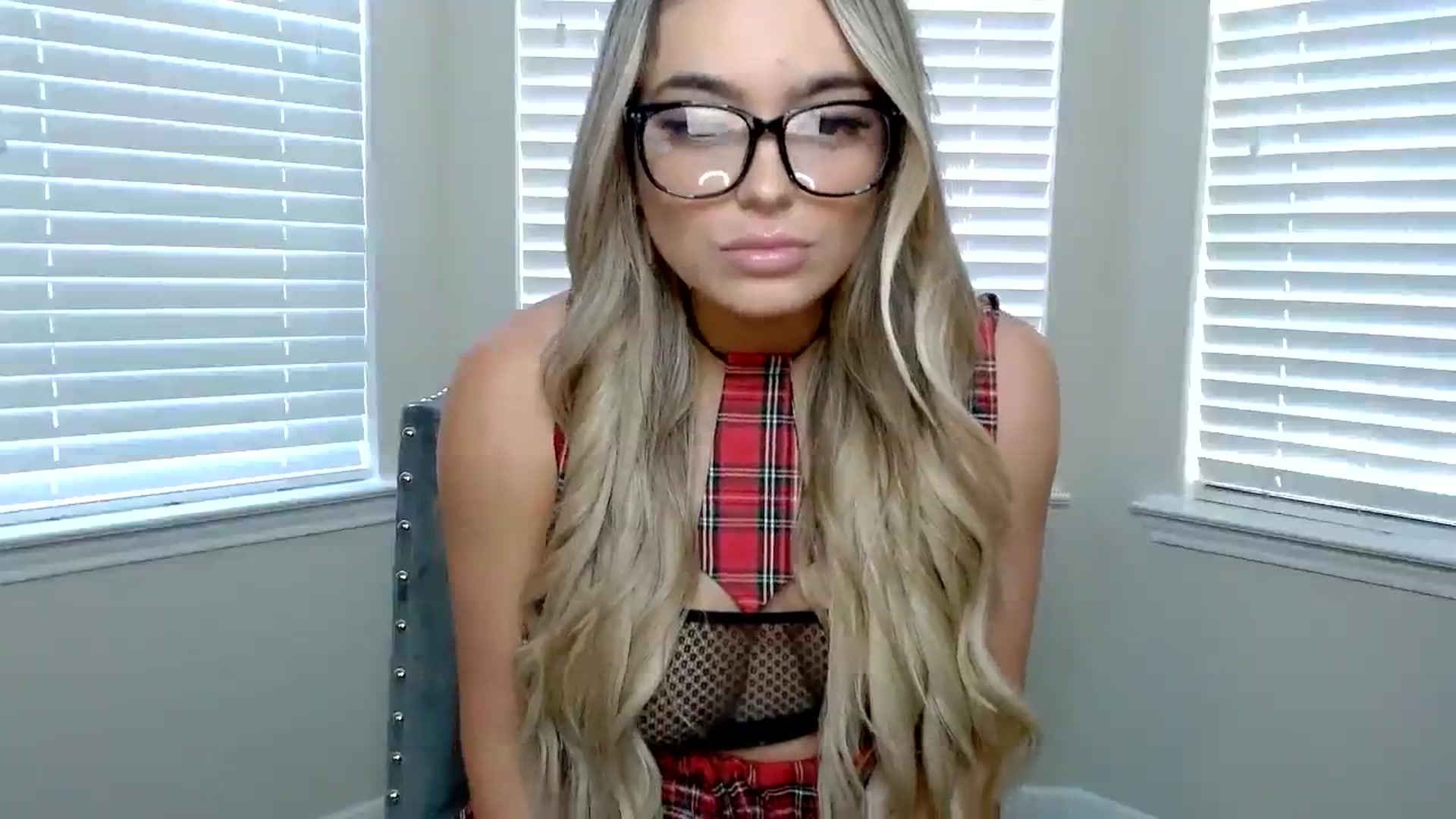 Gallery image thumbnail from AshlyAnderson's myfreecams stream on, 08/07/2023, 23:28 image 9 of 20