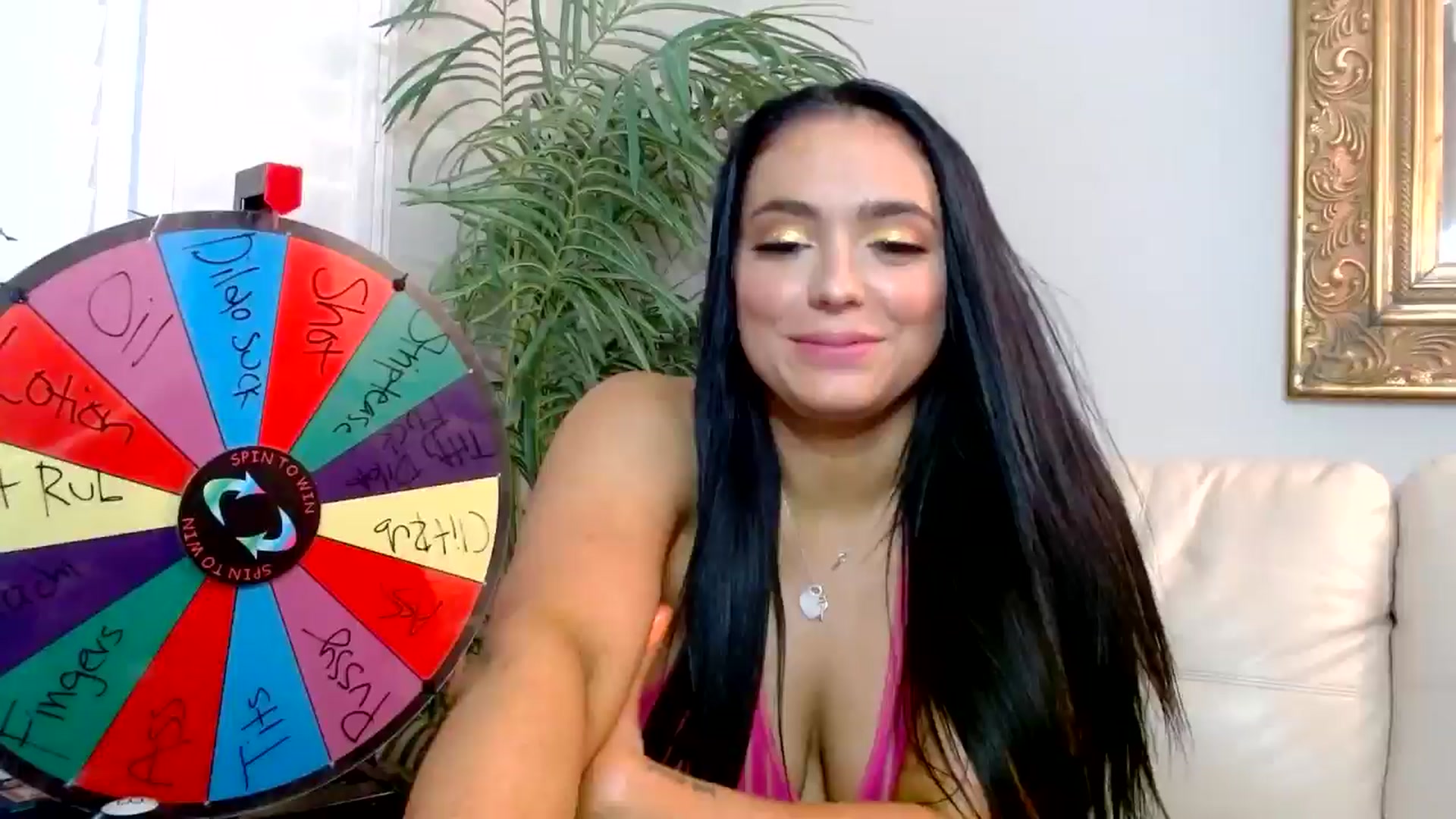 Gallery image thumbnail from AshlyAnderson's myfreecams stream on, 07/13/2024, 01:41 image 18 of 20