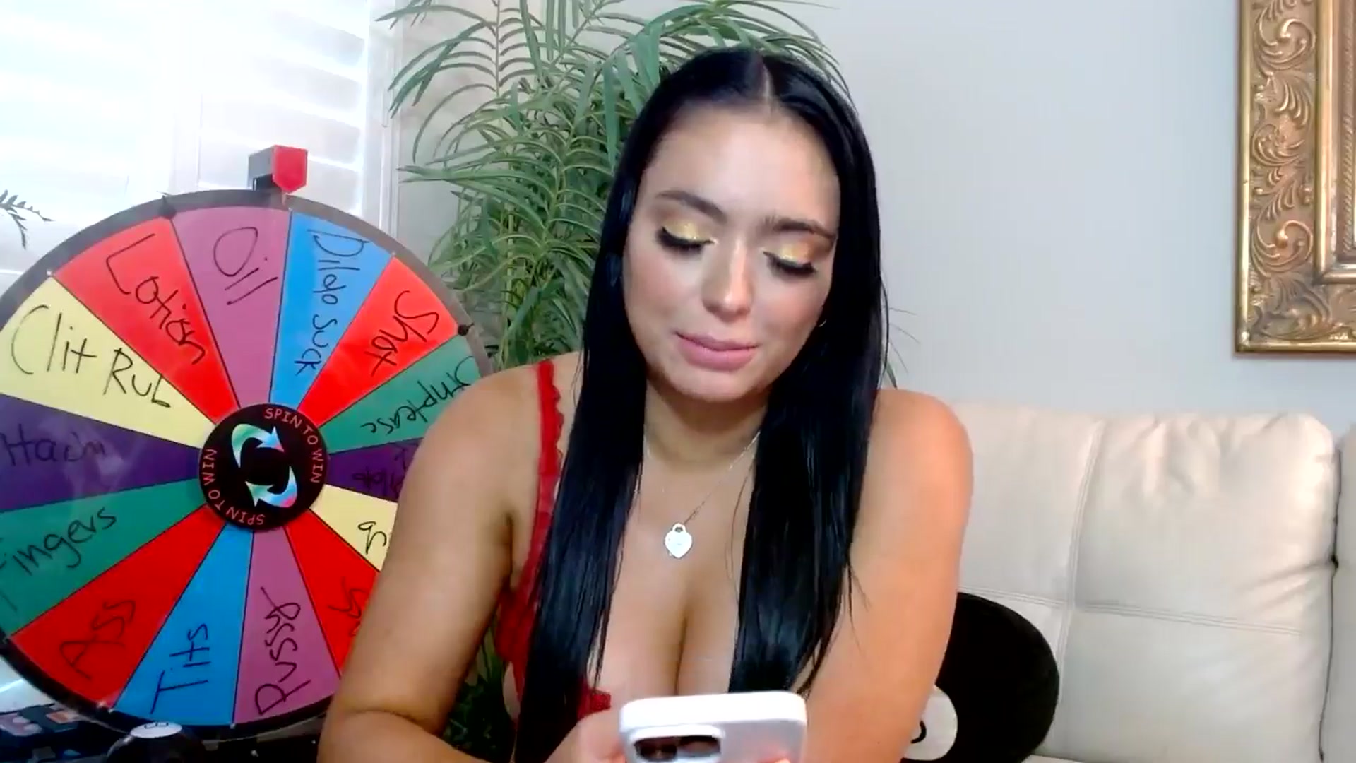 Gallery image thumbnail from AshlyAnderson's myfreecams stream on, 07/14/2024, 24:00 image 13 of 20