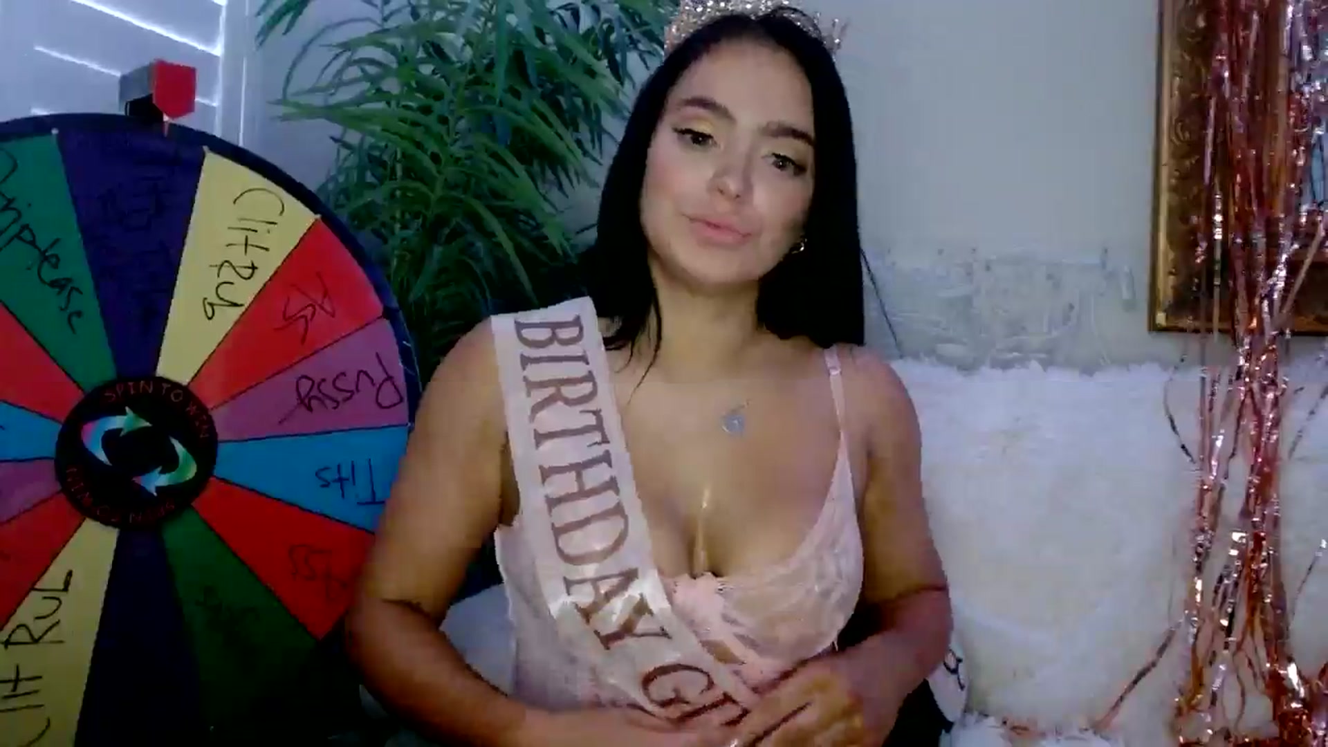 Gallery image thumbnail from AshlyAnderson's myfreecams stream on, 07/19/2024, 24:15 image 15 of 20