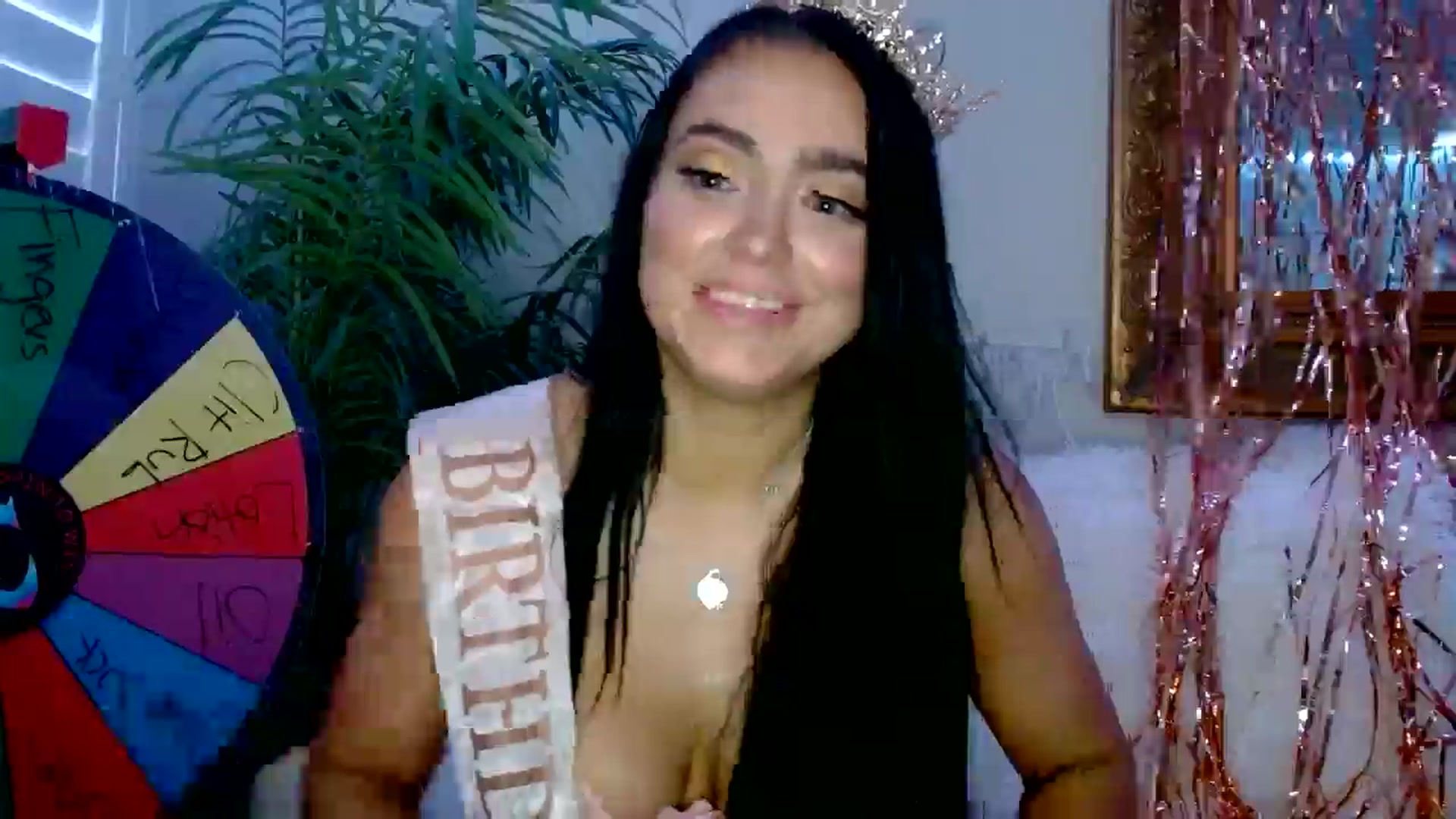 Gallery image thumbnail from AshlyAnderson's myfreecams stream on, 07/19/2024, 24:15 image 18 of 20