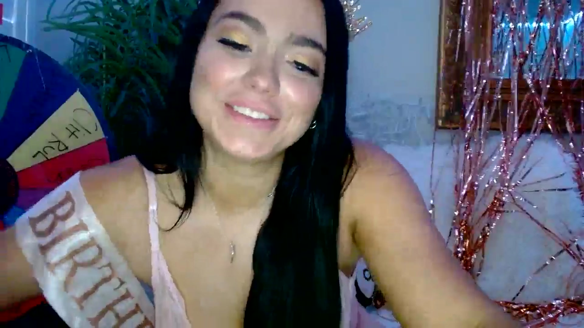 Gallery image thumbnail from AshlyAnderson's myfreecams stream on, 07/19/2024, 24:15 image 19 of 20