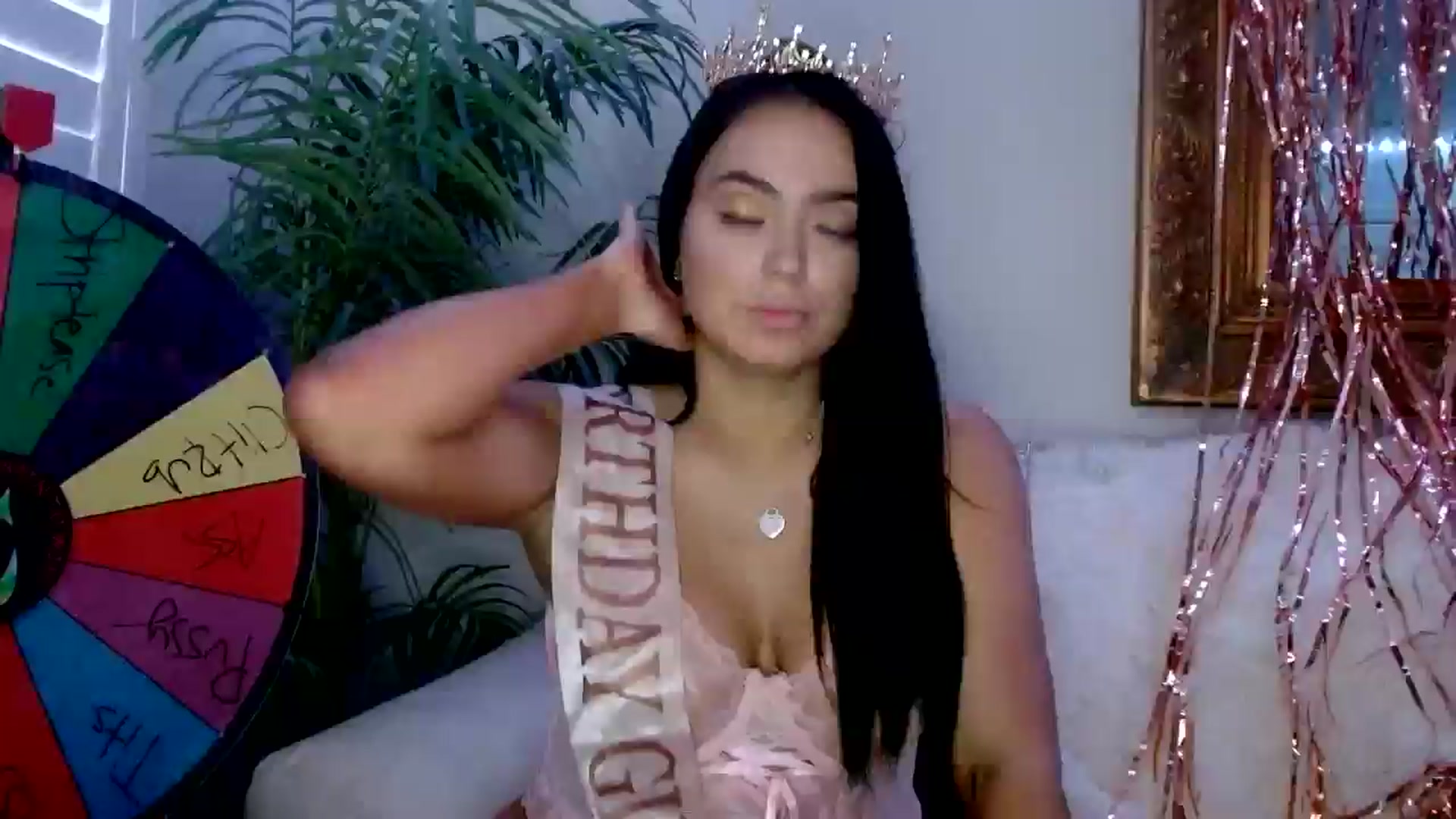 Gallery image thumbnail from AshlyAnderson's myfreecams stream on, 07/19/2024, 24:39 image 8 of 20