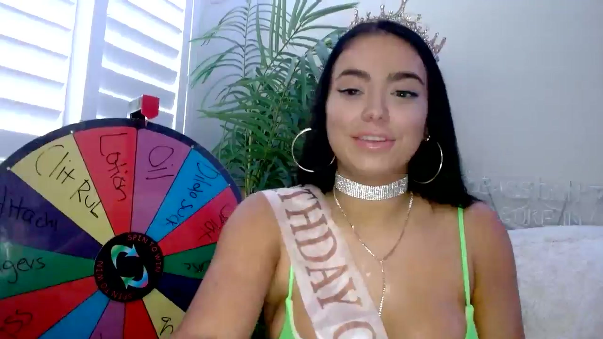 Gallery image thumbnail from AshlyAnderson's myfreecams stream on, 07/19/2024, 20:41 image 5 of 20
