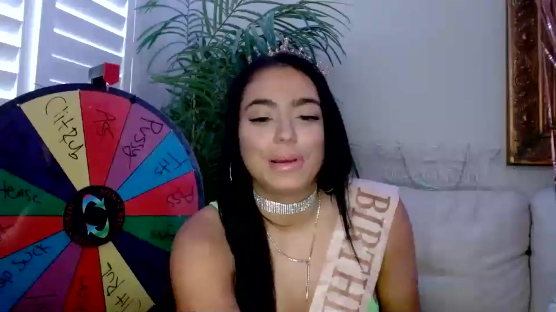 Gallery image thumbnail from AshlyAnderson's myfreecams stream on, 07/20/2024, 24:18 image 16 of 20