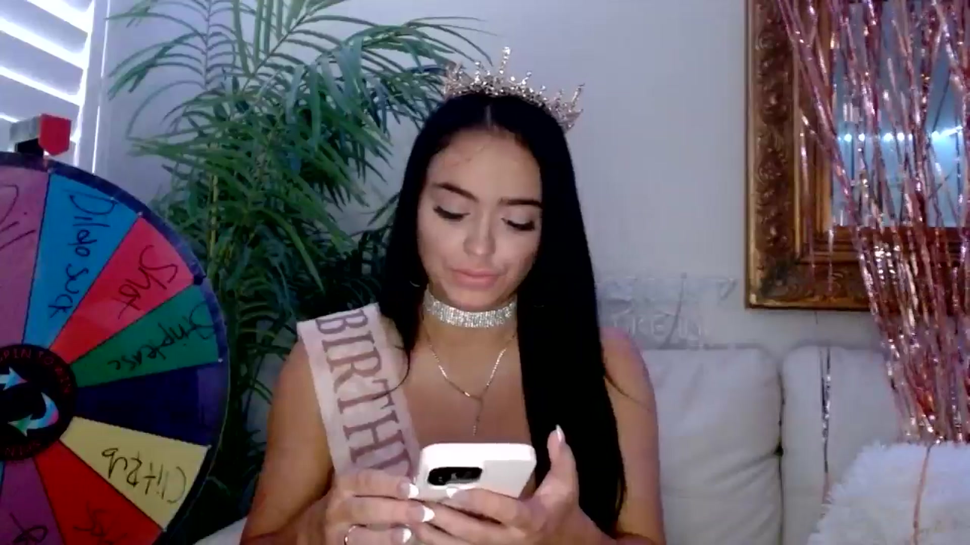Gallery image thumbnail from AshlyAnderson's myfreecams stream on, 07/20/2024, 24:18 image 4 of 20