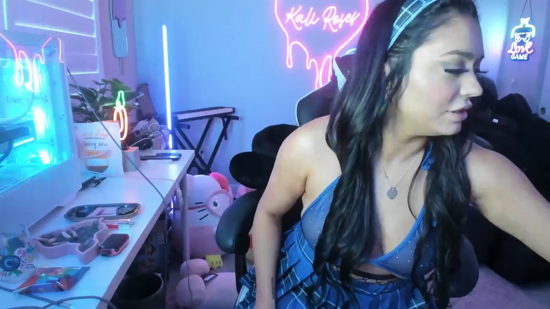 Gallery image thumbnail from AshlyAnderson's myfreecams stream on, 08/03/2024, 17:46 image 12 of 20