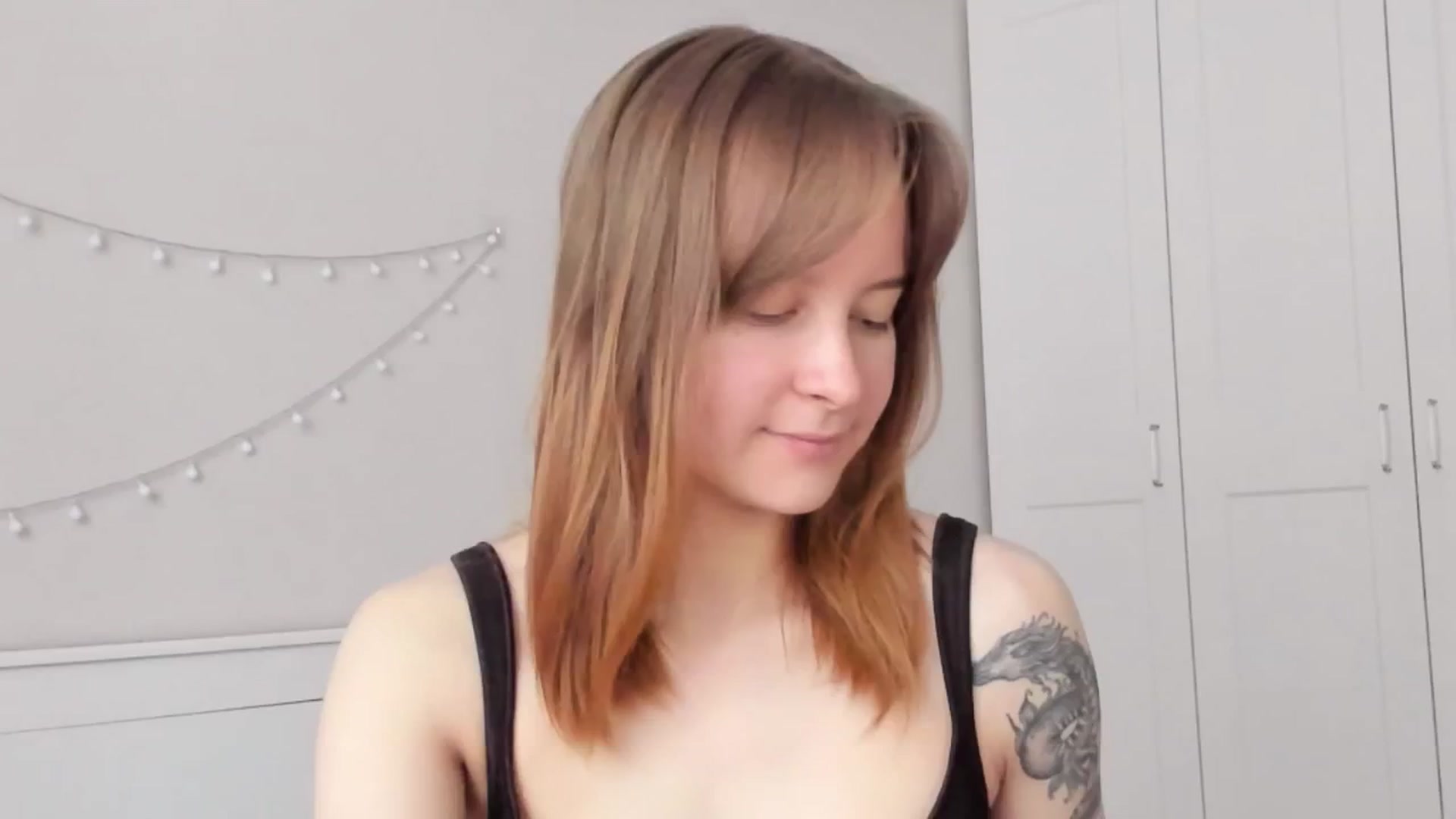 Gallery image thumbnail from AshlyPetite's myfreecams stream on, 01/03/2026, 12:23 image 1 of 20