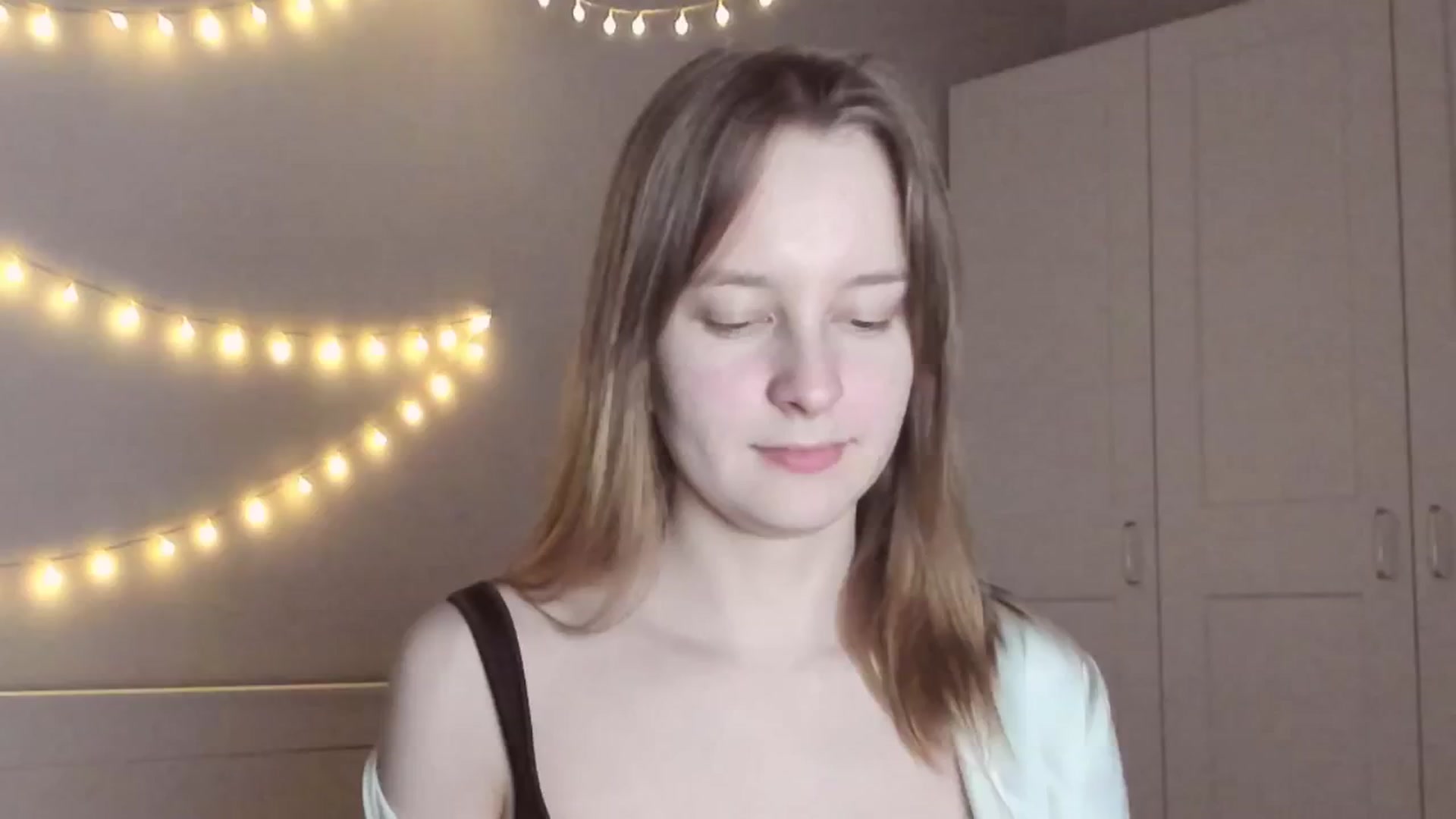 Gallery image thumbnail from AshlyPetite's myfreecams stream on, 01/26/2026, 19:37 image 18 of 20