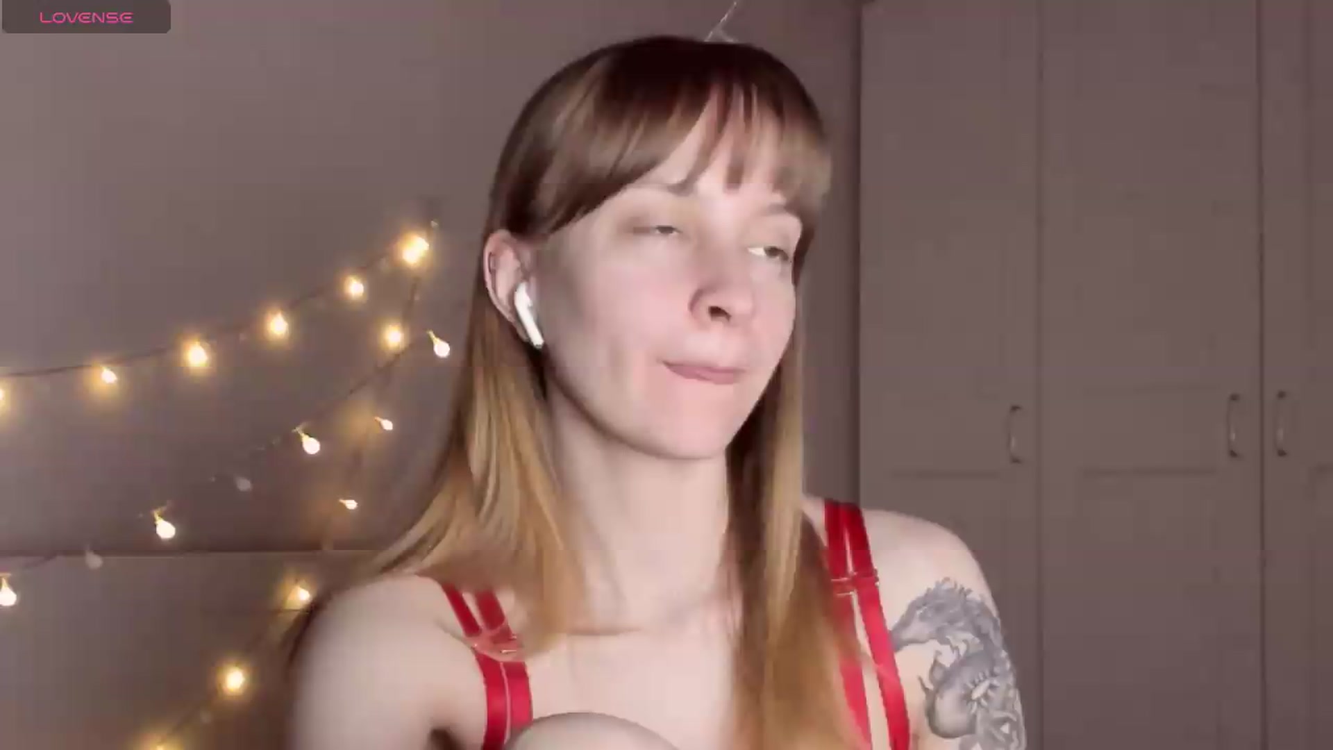 Gallery image thumbnail from AshlyPetite's myfreecams stream on, 05/10/2026, 19:35 image 1 of 20