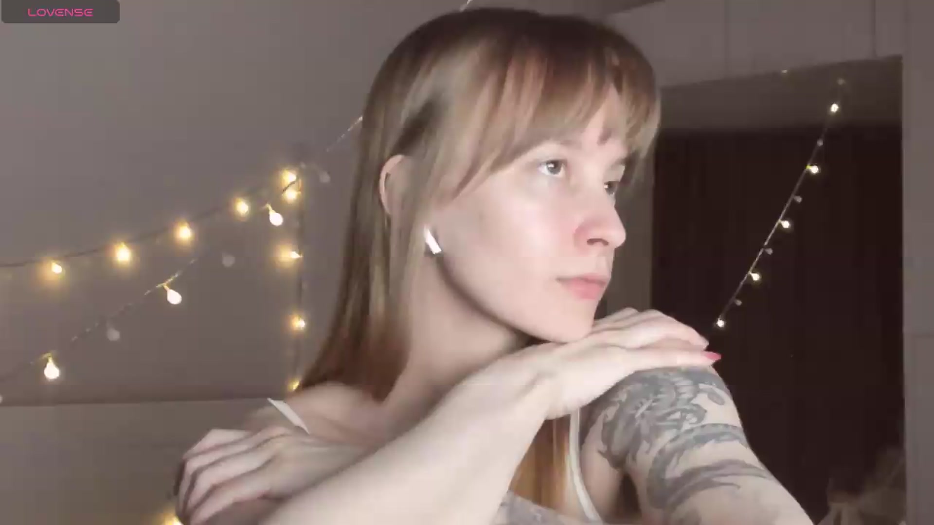 Gallery image thumbnail from AshlyPetite's myfreecams stream on, 05/16/2026, 19:31 image 1 of 20