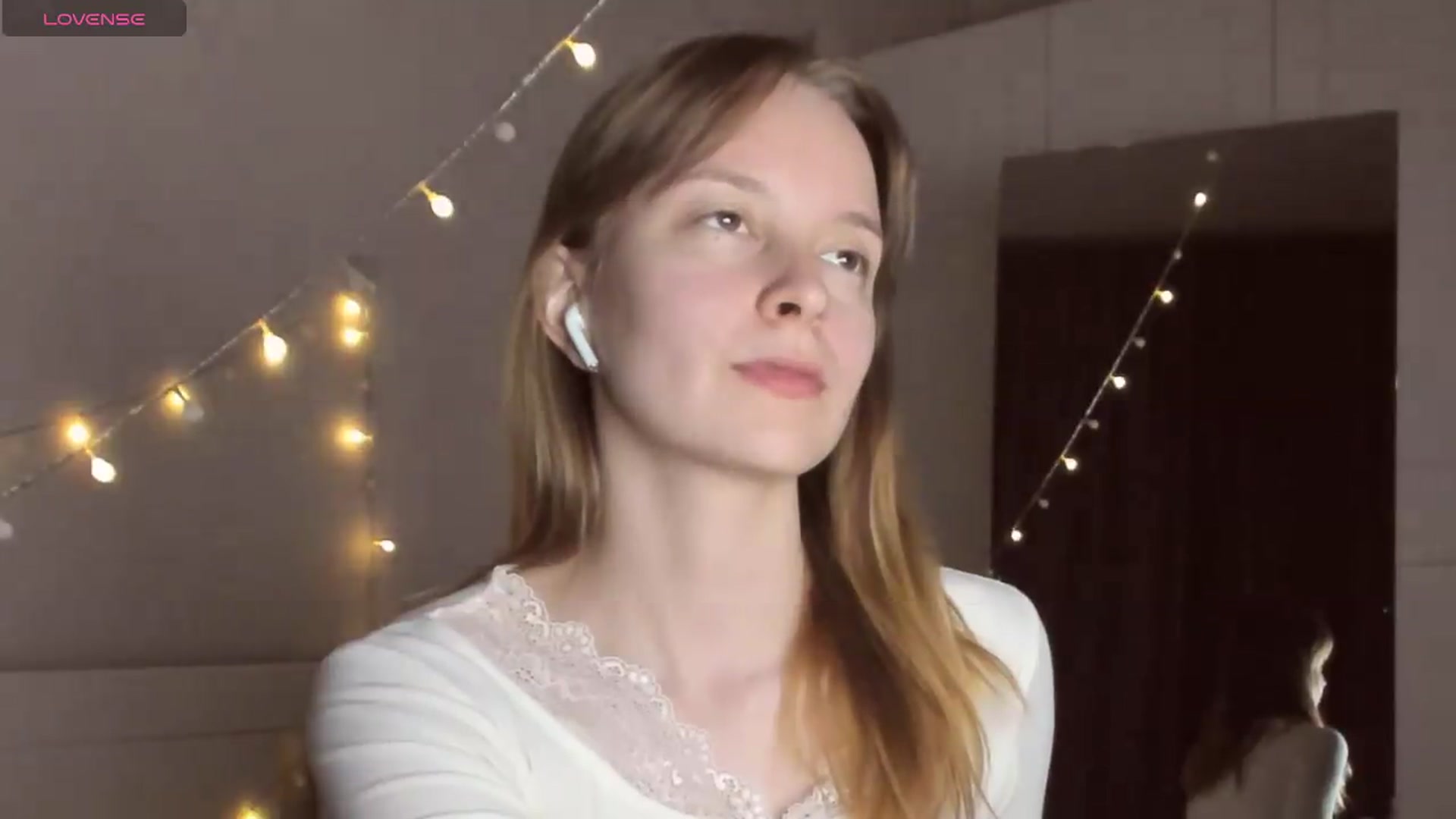 Gallery image thumbnail from AshlyPetite's myfreecams stream on, 05/23/2026, 20:33 image 15 of 20