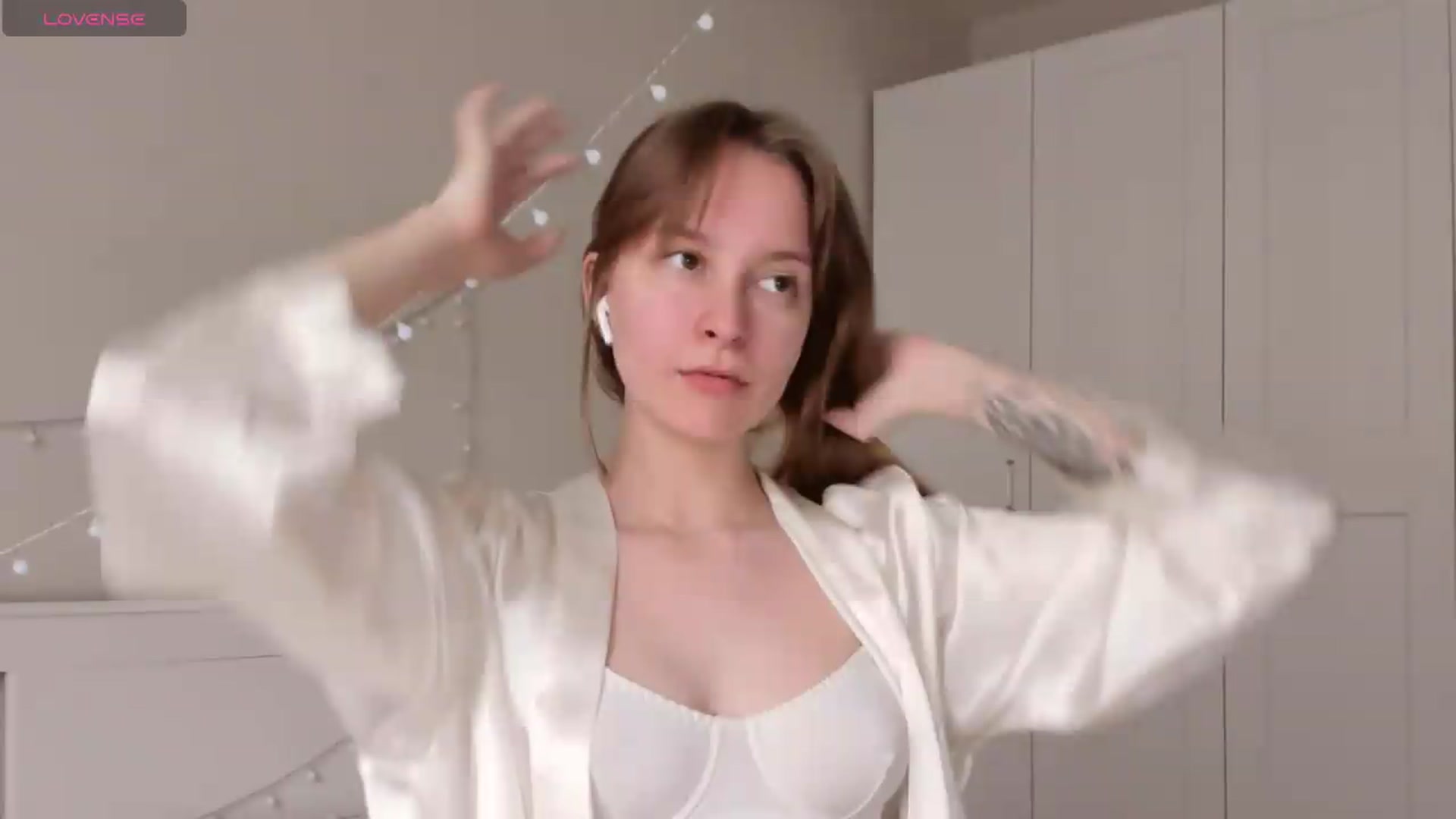 Gallery image thumbnail from AshlyPetite's myfreecams stream on, 05/24/2026, 14:22 image 13 of 20