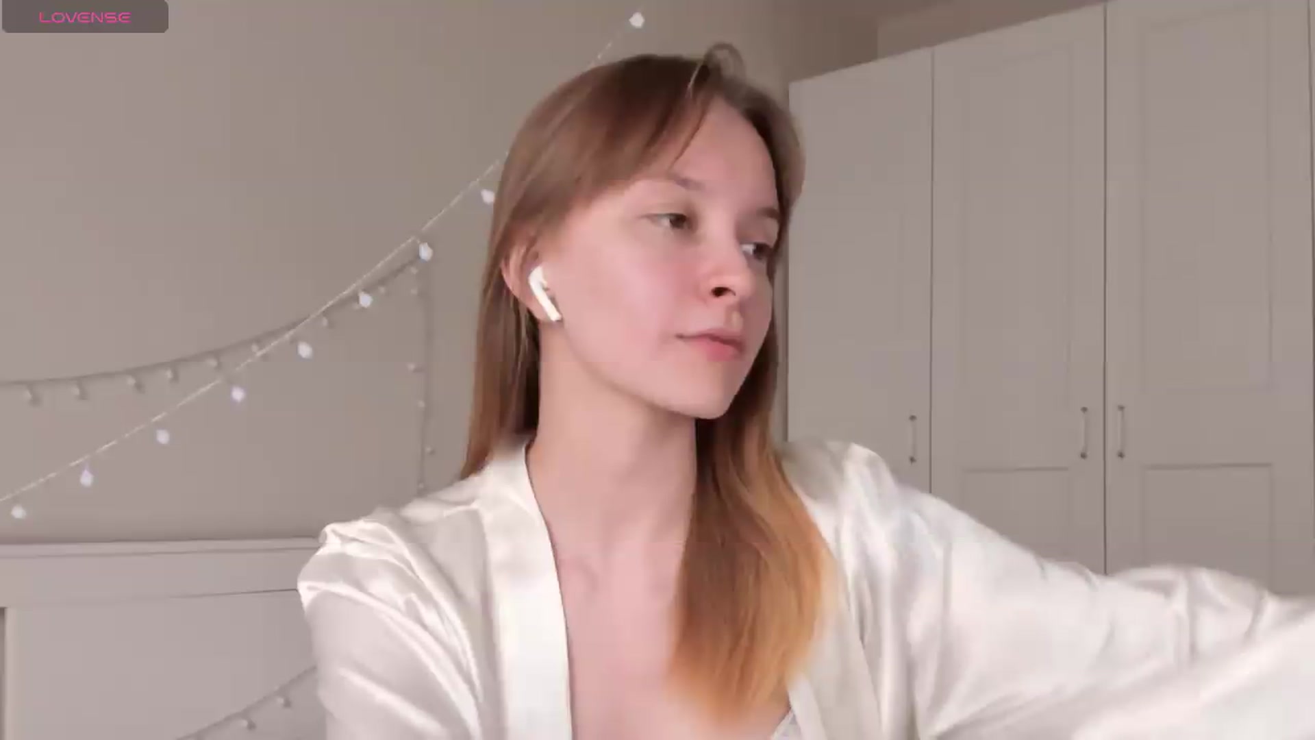 Gallery image thumbnail from AshlyPetite's myfreecams stream on, 05/24/2026, 14:22 image 15 of 20