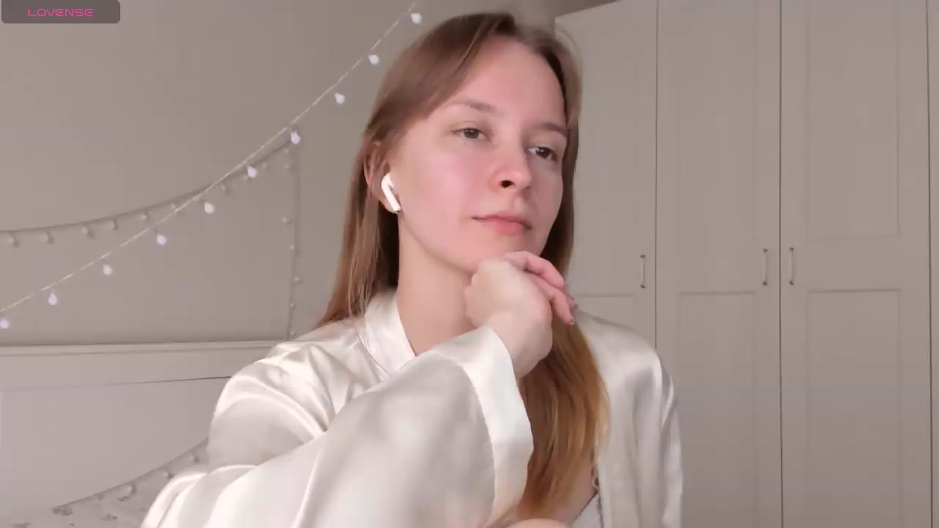 Gallery image thumbnail from AshlyPetite's myfreecams stream on, 05/24/2026, 14:22 image 17 of 20