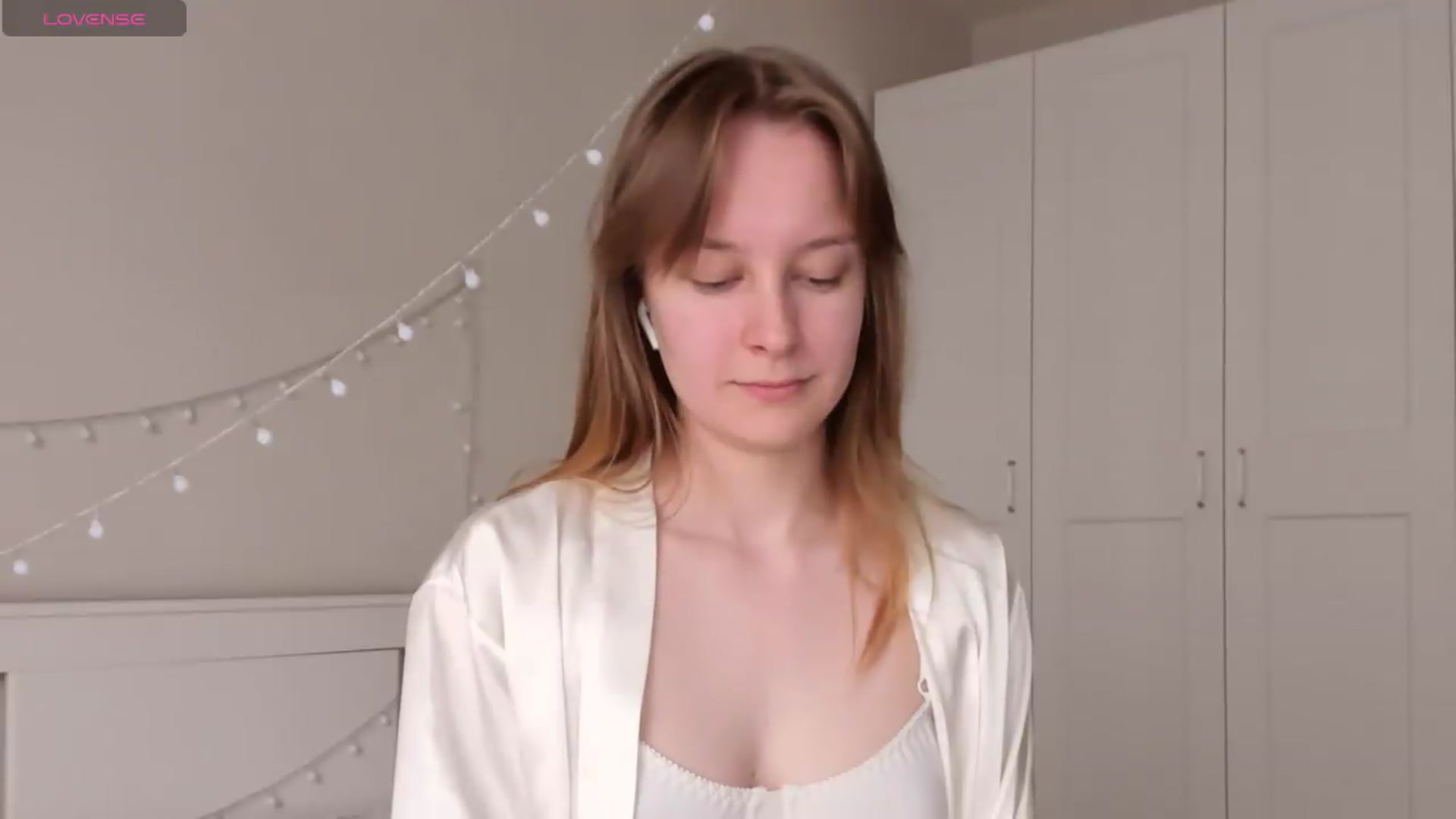 Gallery image thumbnail from AshlyPetite's myfreecams stream on, 05/24/2026, 14:22 image 8 of 20