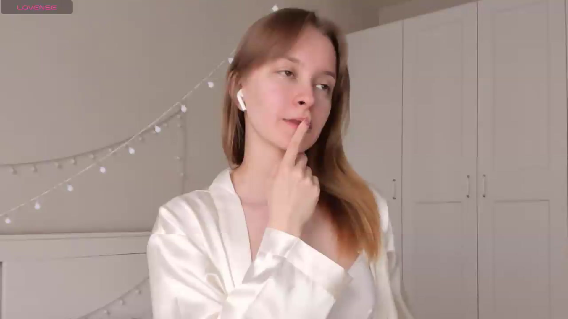 Gallery image thumbnail from AshlyPetite's myfreecams stream on, 05/24/2026, 14:22 image 10 of 20
