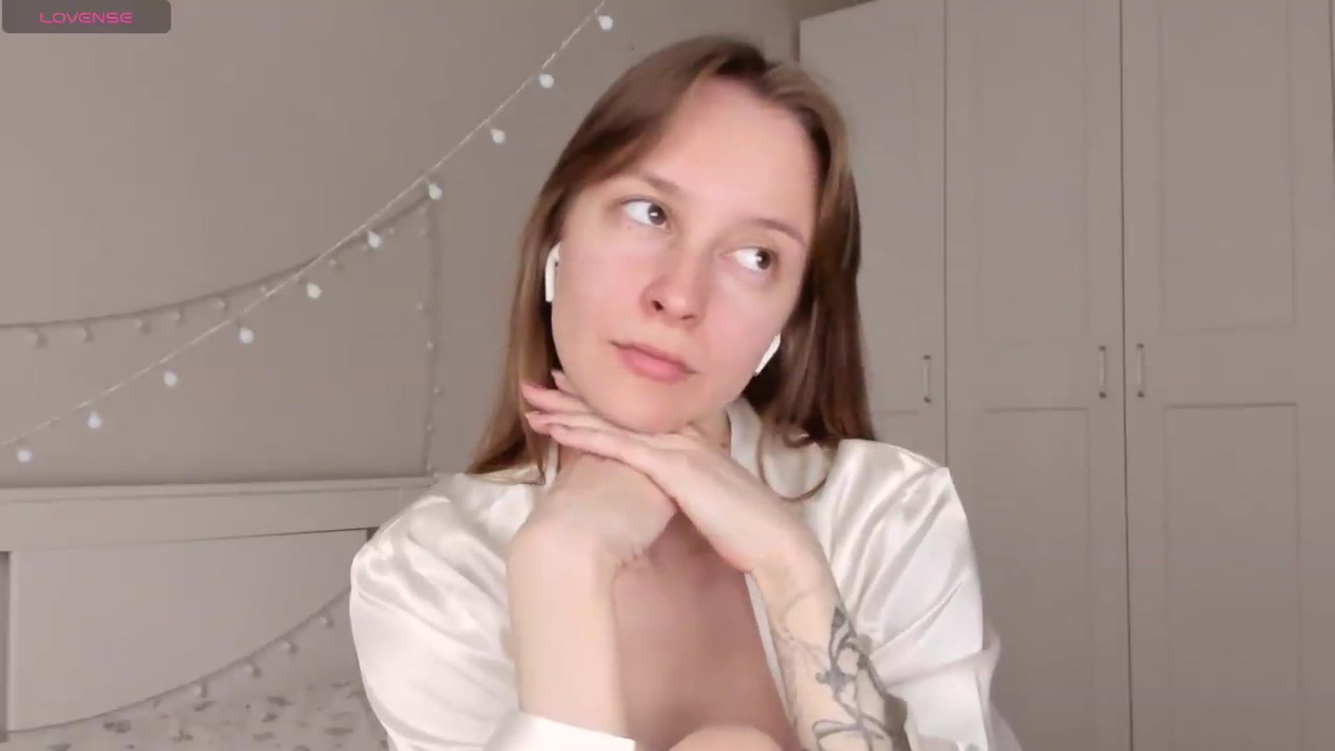 Gallery image thumbnail from AshlyPetite's myfreecams stream on, 05/24/2026, 15:27 image 19 of 20