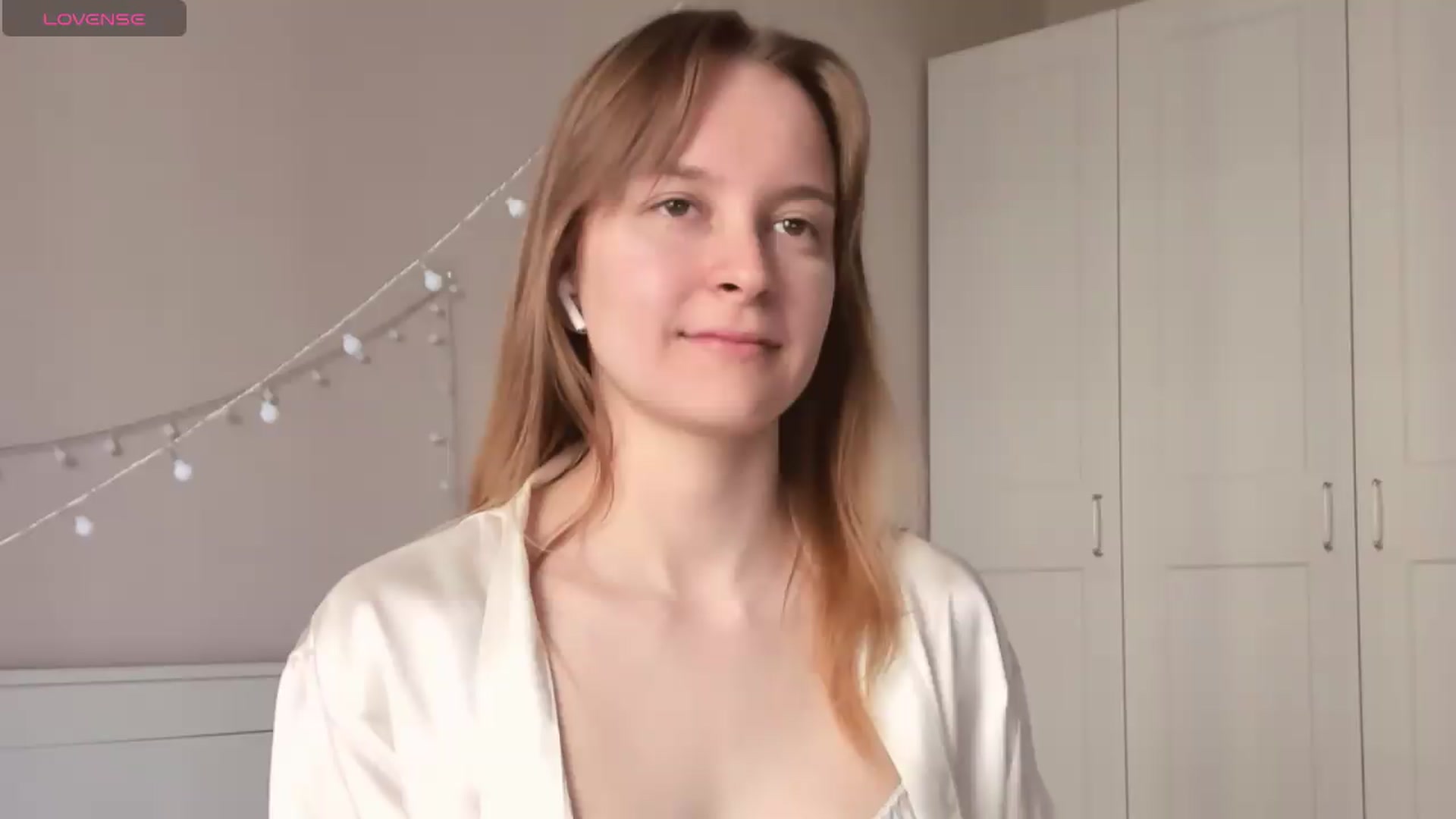 Gallery image thumbnail from AshlyPetite's myfreecams stream on, 06/03/2026, 12:55 image 4 of 20