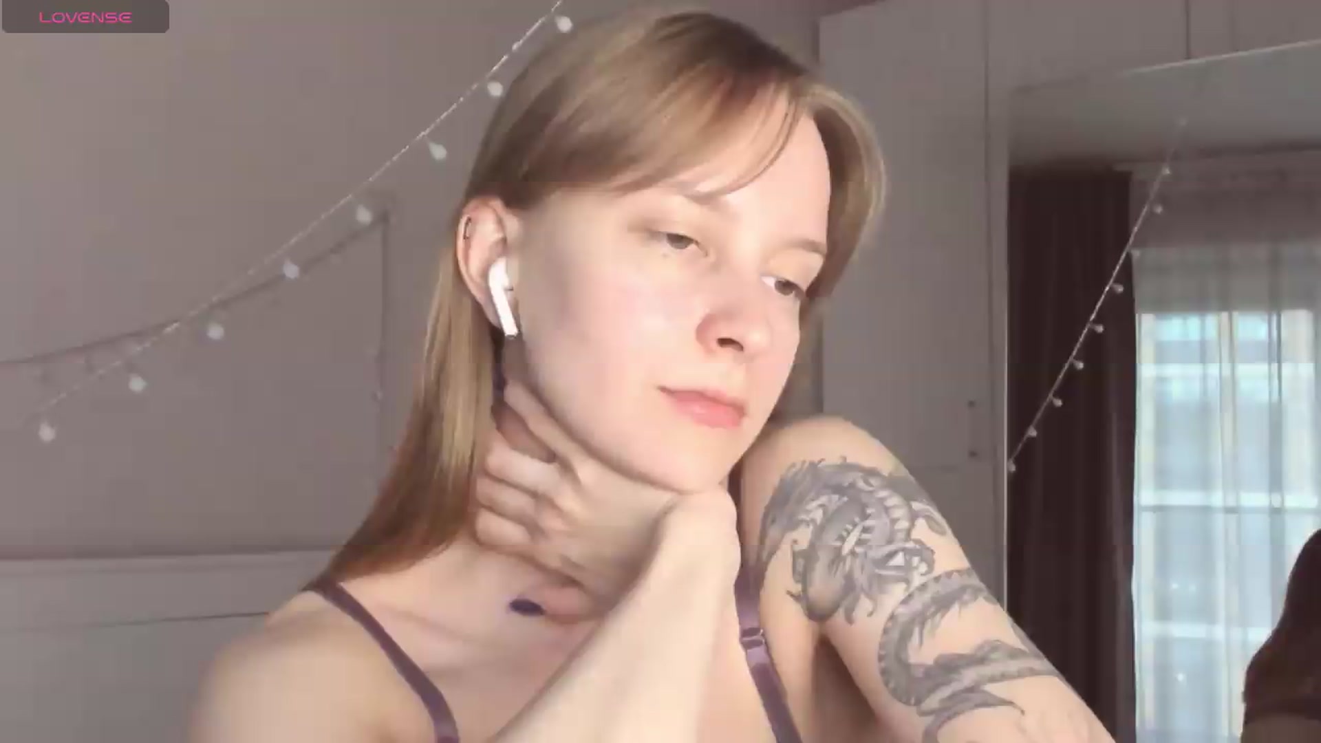 Gallery image thumbnail from AshlyPetite's myfreecams stream on, 06/14/2026, 19:23 image 19 of 20