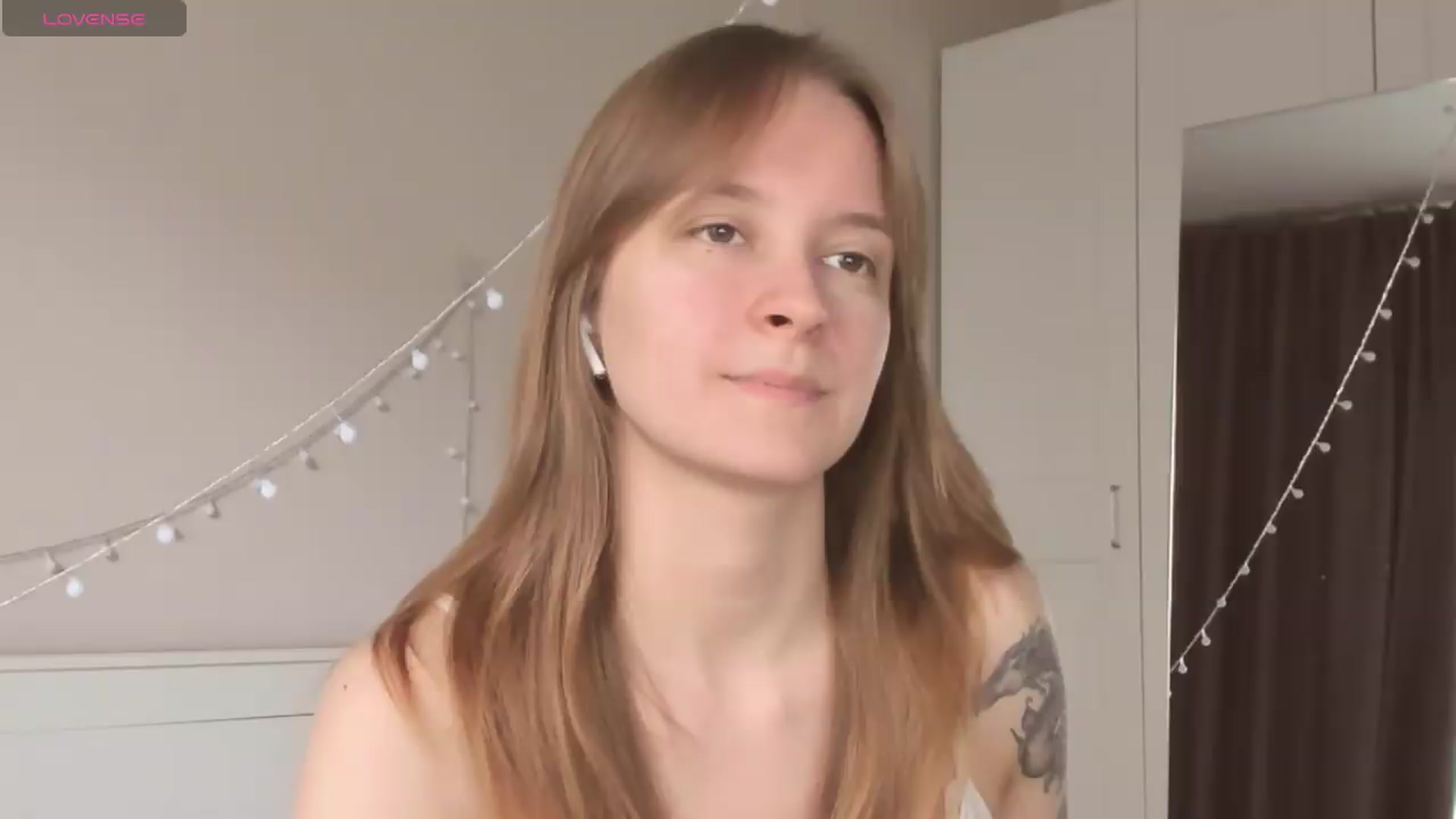 Gallery image thumbnail from AshlyPetite's myfreecams stream on, 08/03/2026, 16:10 image 1 of 20
