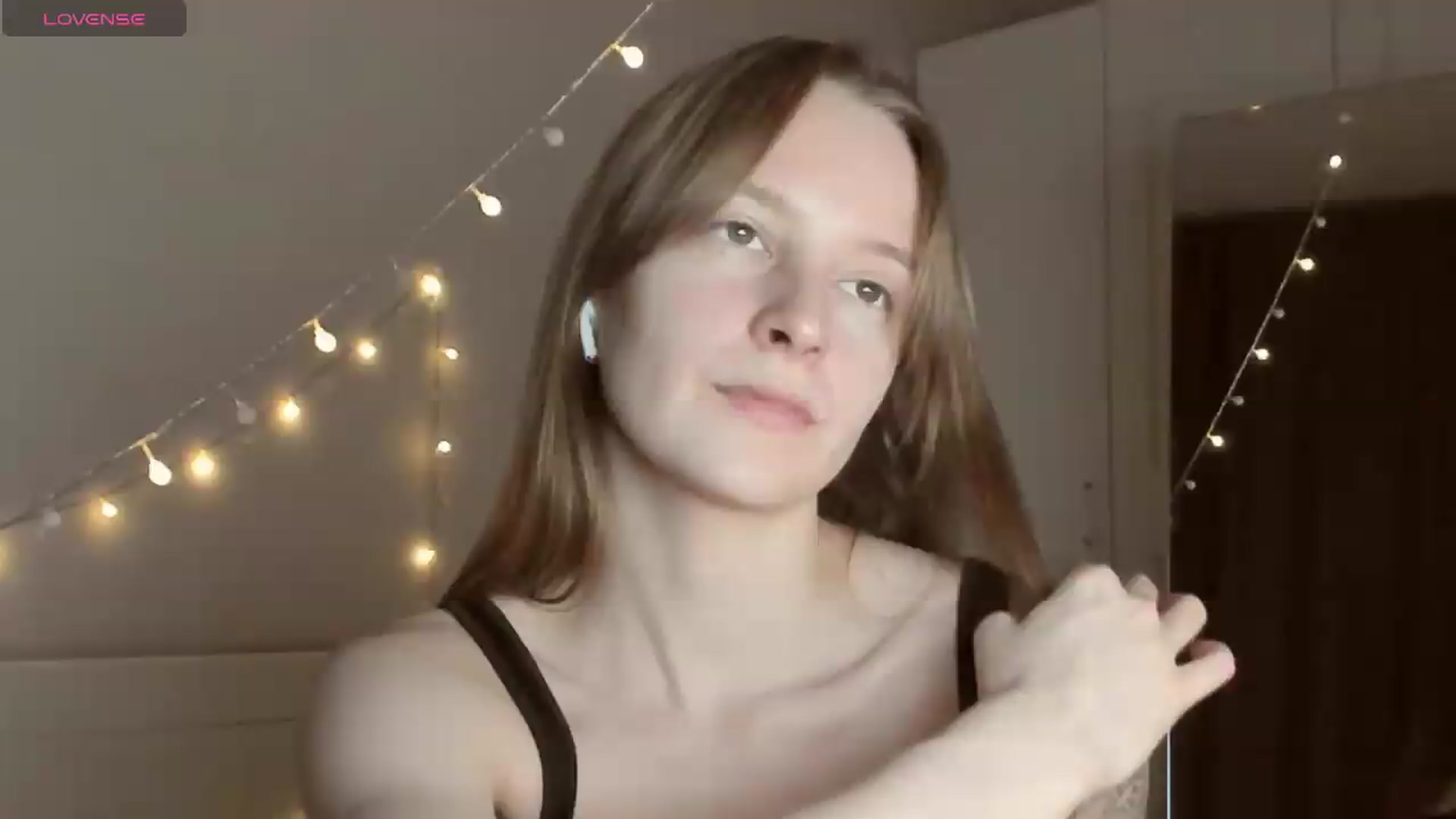 Gallery image thumbnail from AshlyPetite's myfreecams stream on, 08/27/2026, 18:08 image 17 of 20