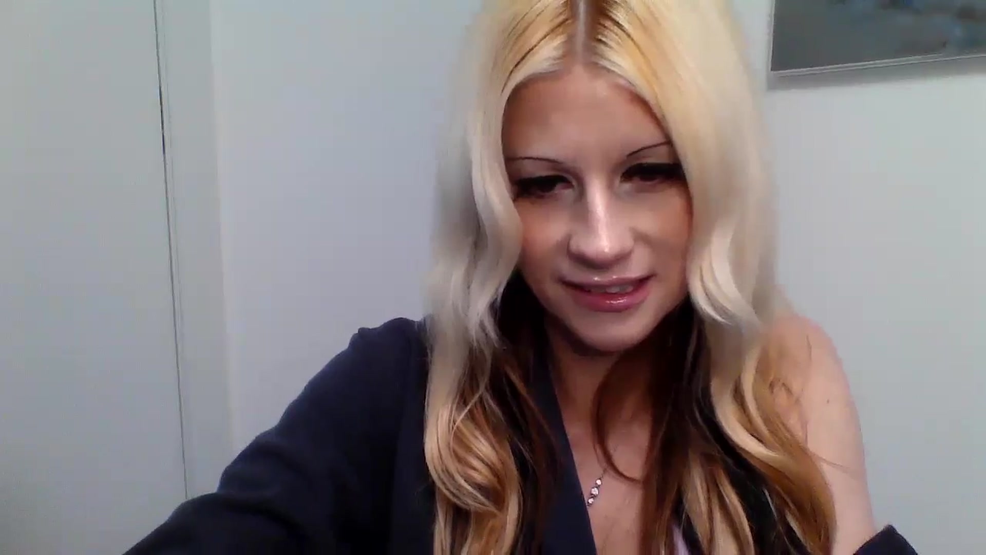 Gallery image thumbnail from AshlynSummers's myfreecams stream on, 08/27/2024, 12:27 image 3 of 20