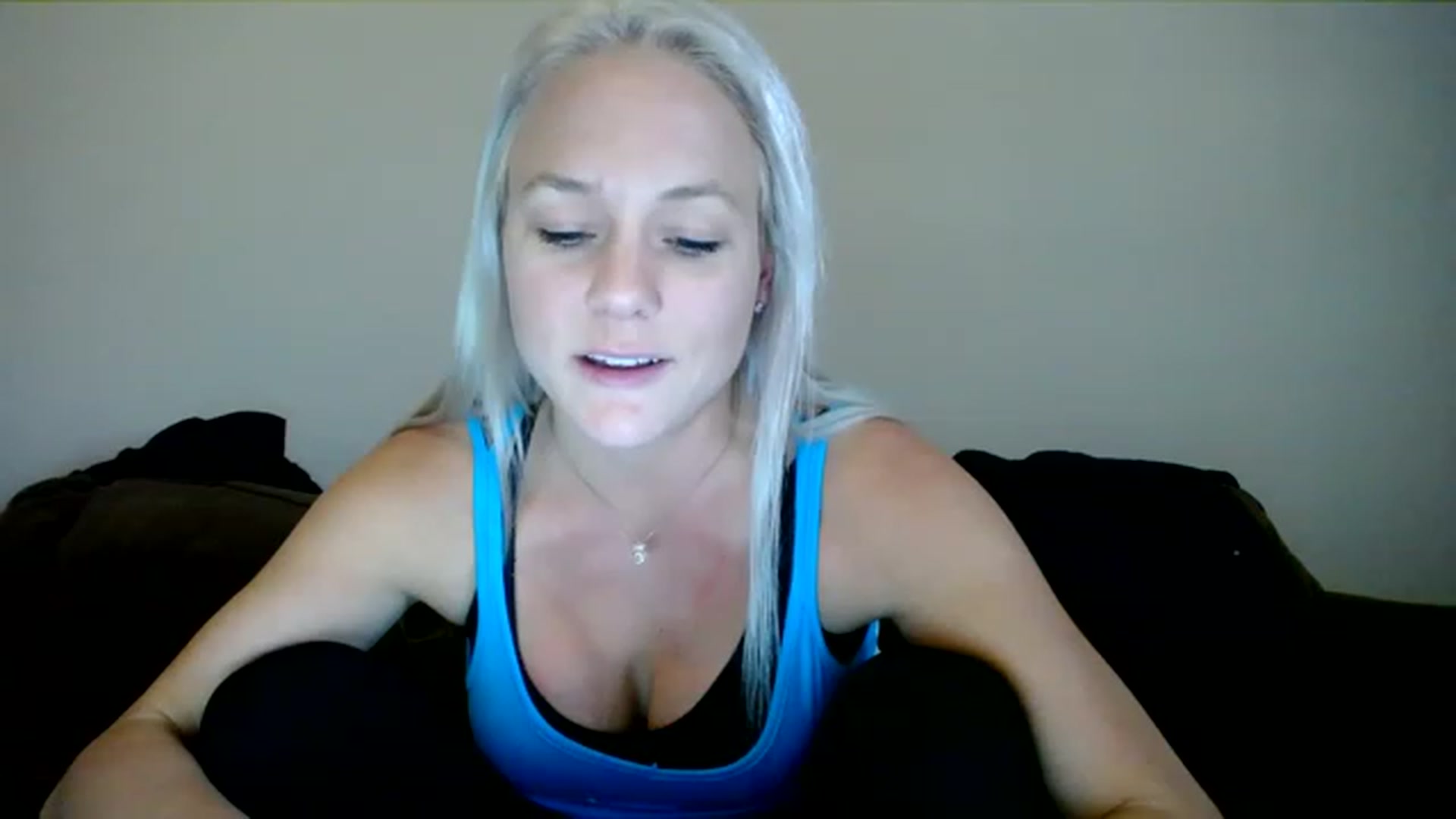 Gallery image thumbnail from AshlynnStorm's myfreecams stream on, 11/14/2022, 21:31 image 5 of 20